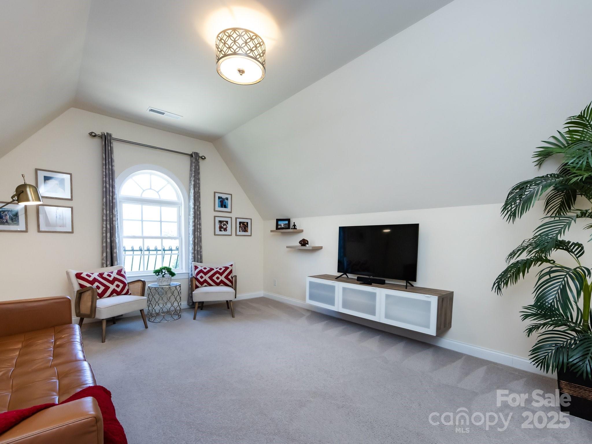 139 Lutomma Circle