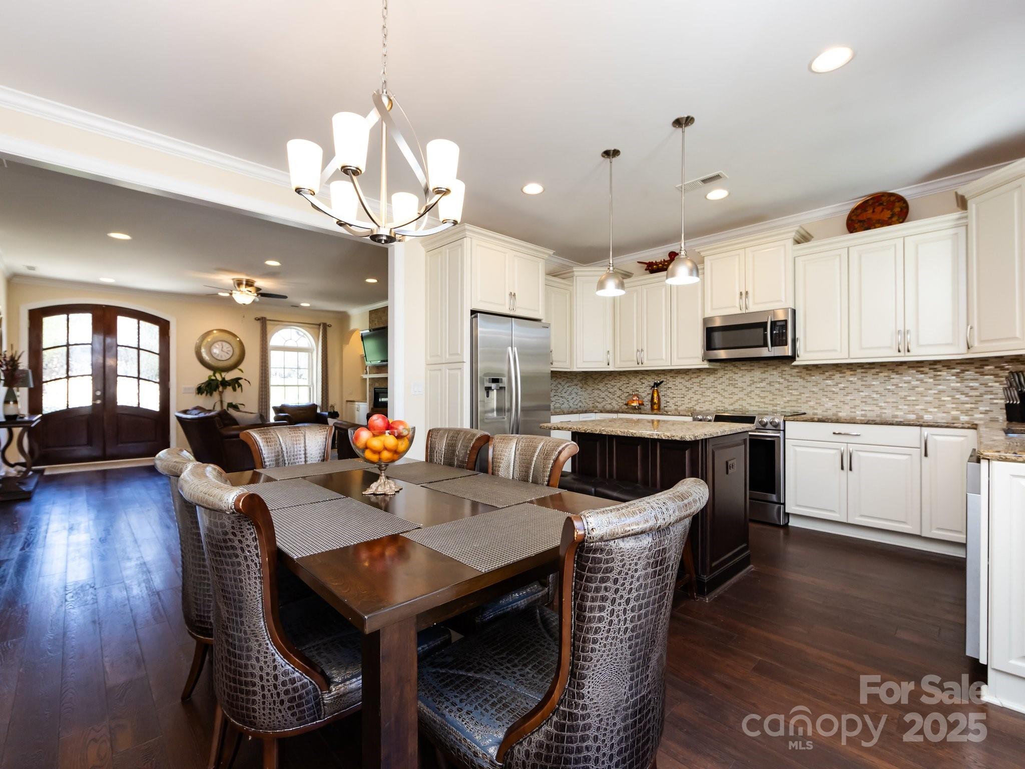 139 Lutomma Circle