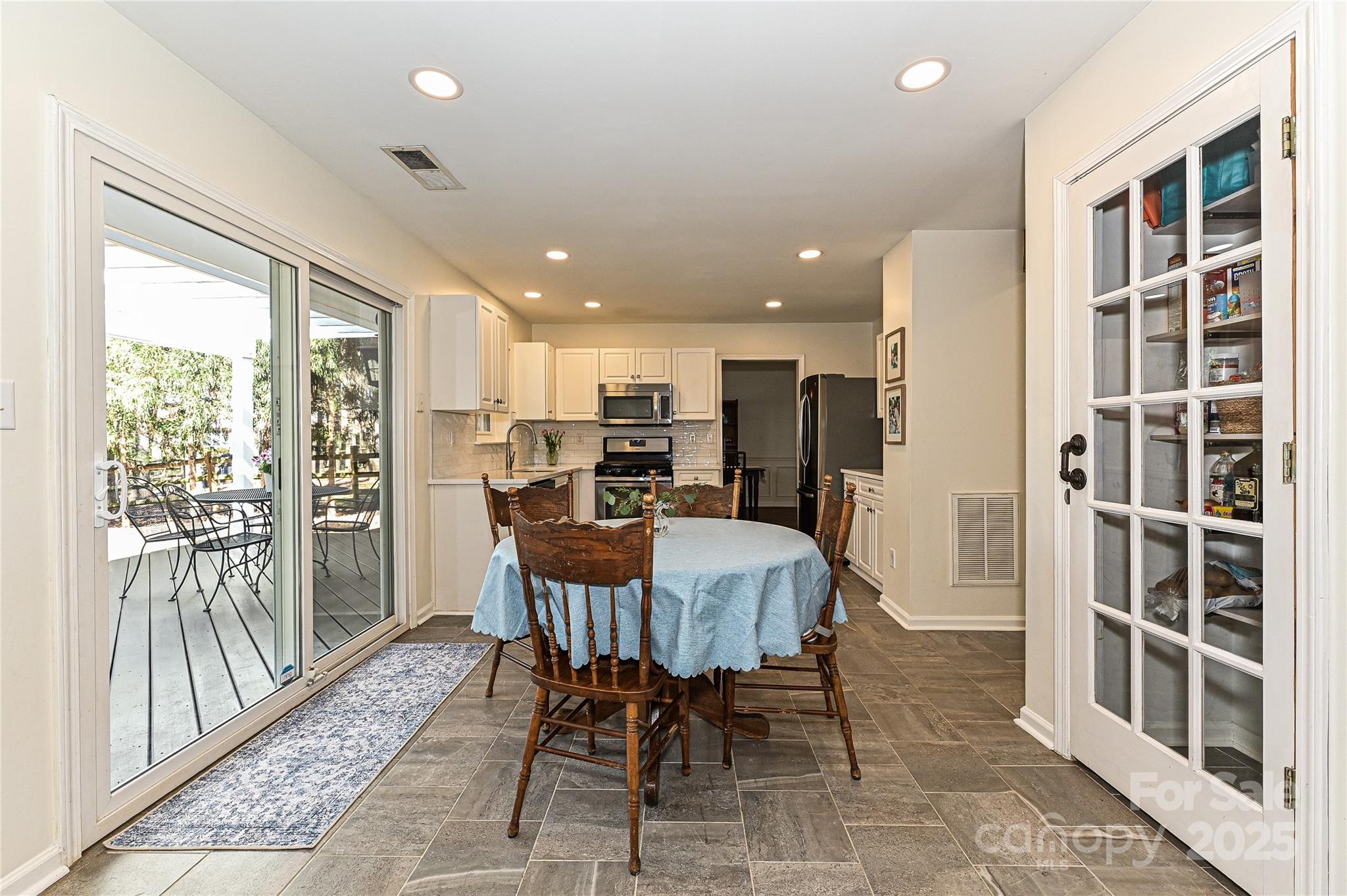 7402 Henderson Park Road