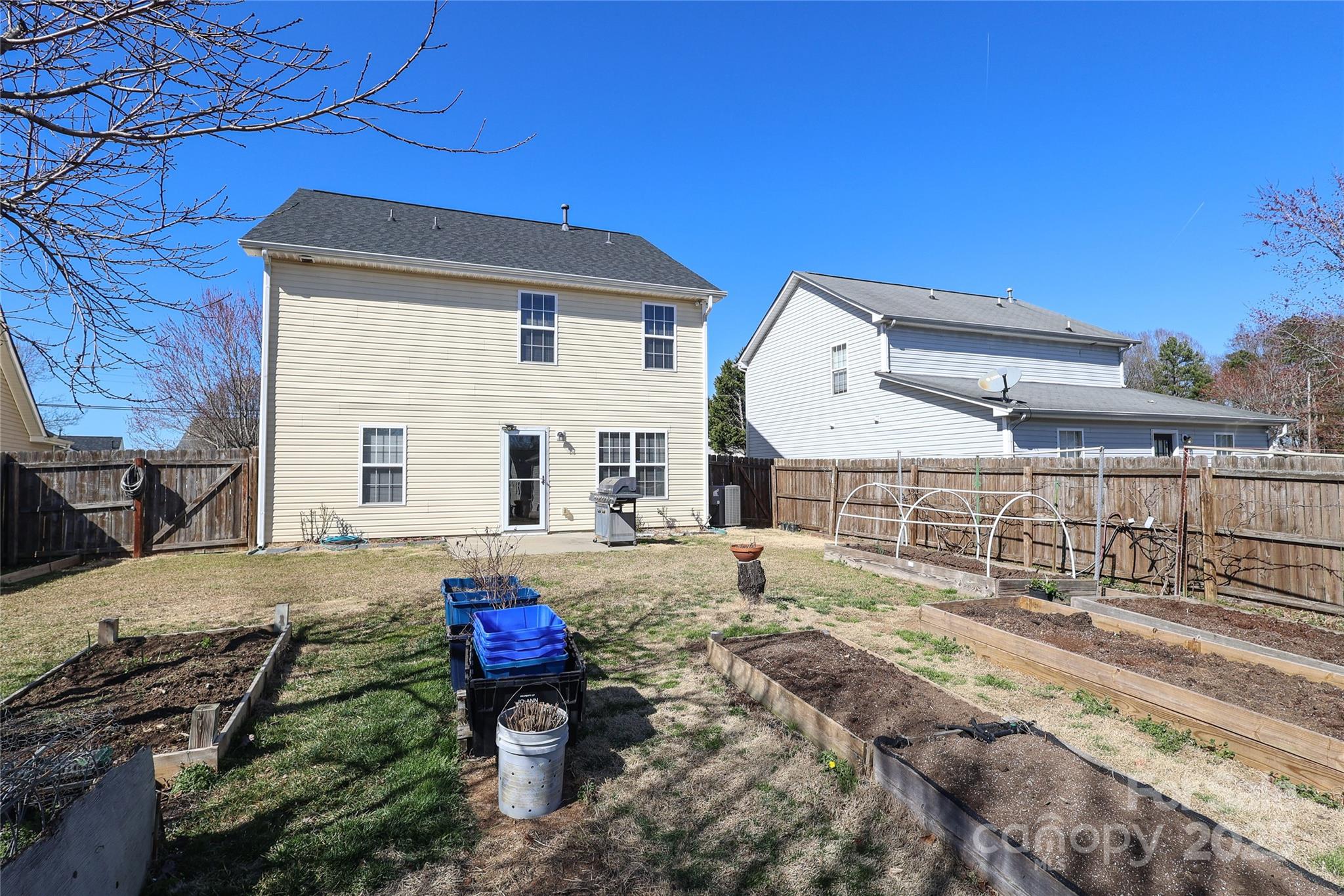 920 Lakehill Road