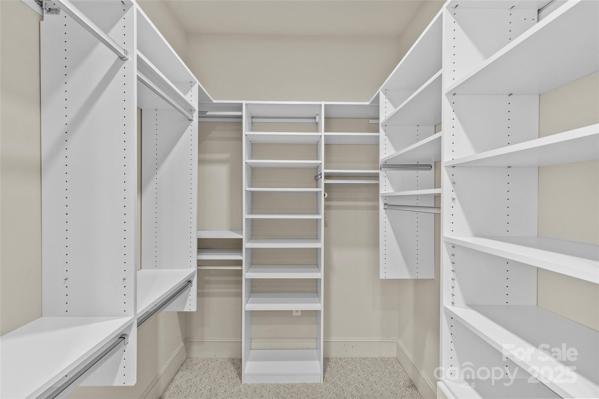 2251 Selwyn Avenue Unit: 201