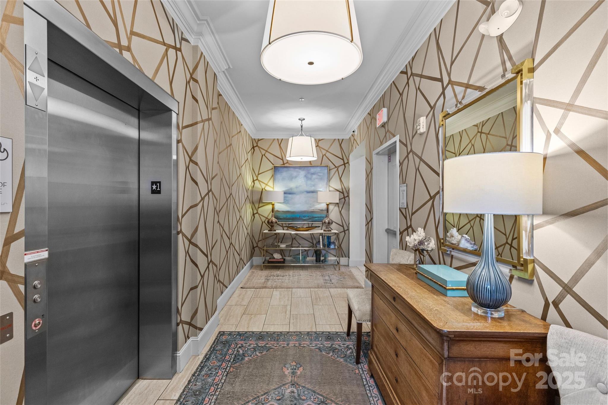 2251 Selwyn Avenue Unit: 201