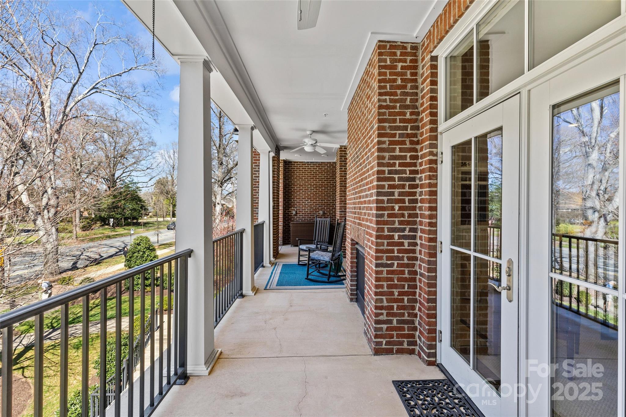 2251 Selwyn Avenue Unit: 201