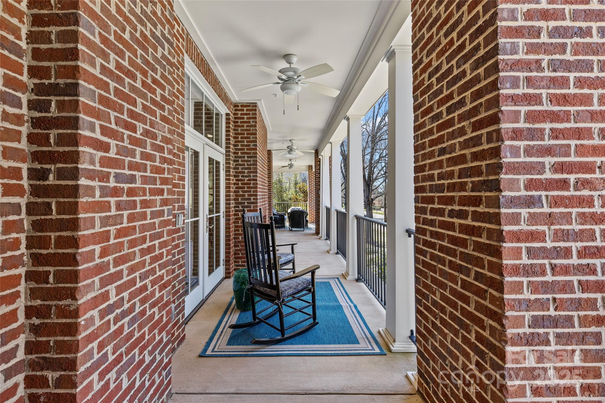 2251 Selwyn Avenue Unit: 201