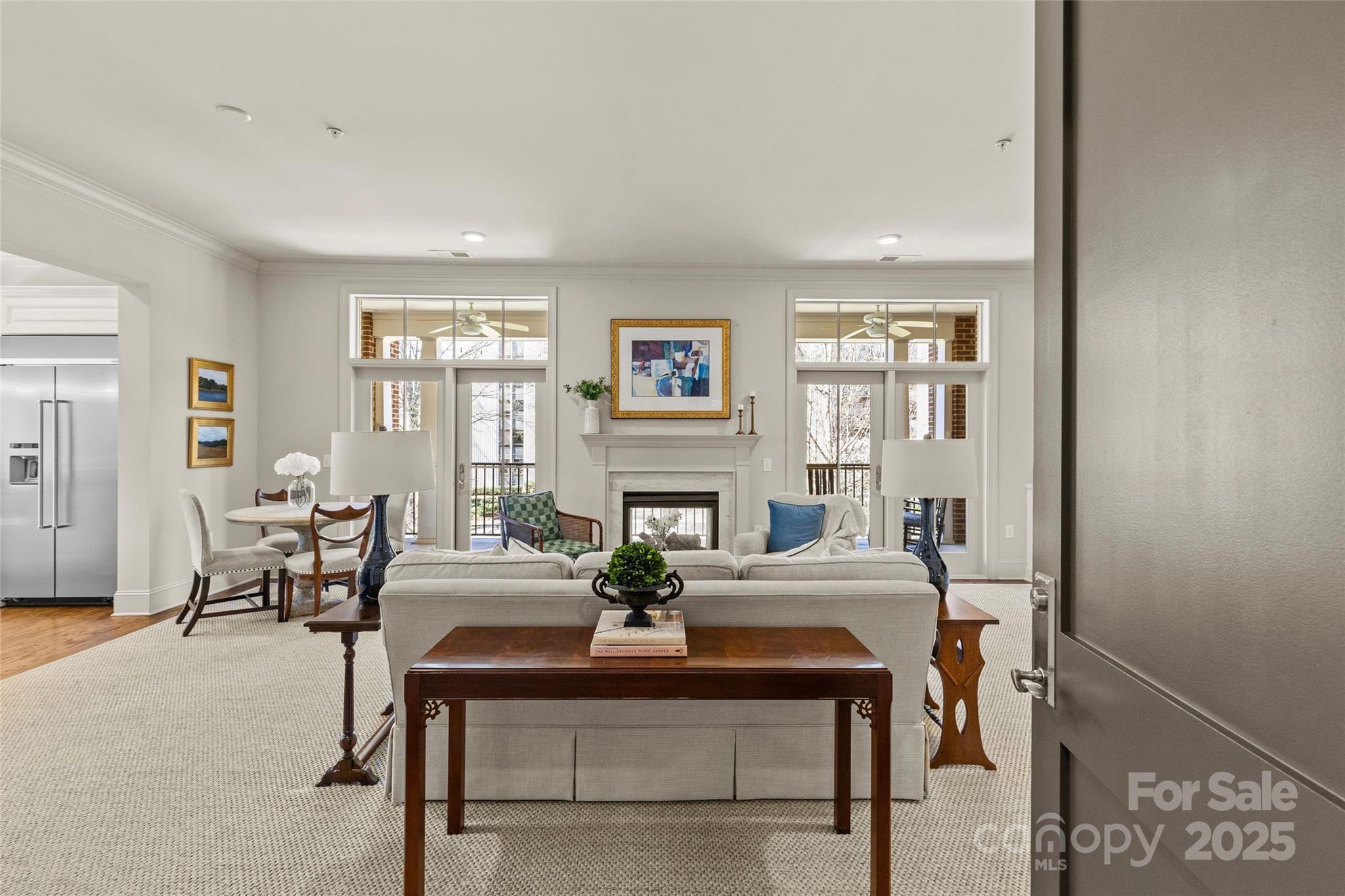 2251 Selwyn Avenue Unit: 201