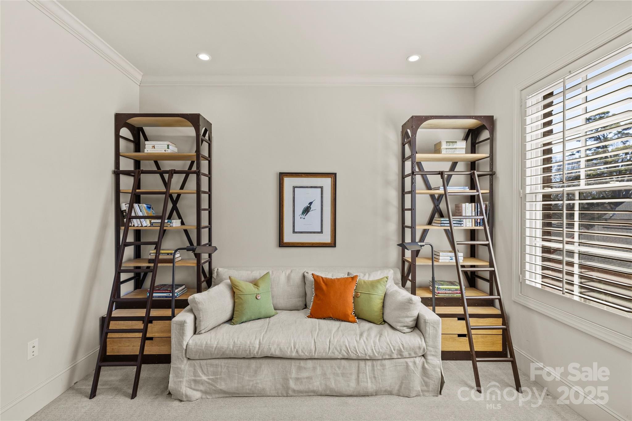 2251 Selwyn Avenue Unit: 201