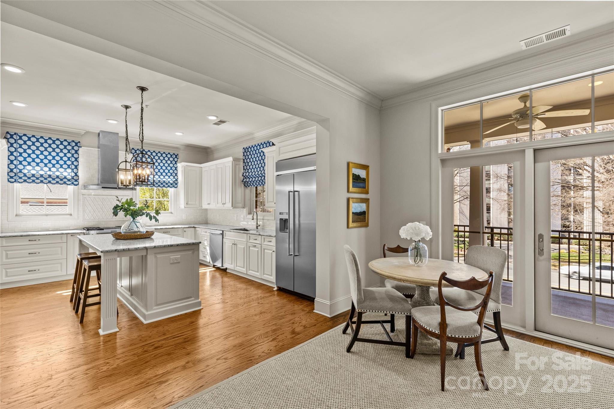 2251 Selwyn Avenue Unit: 201
