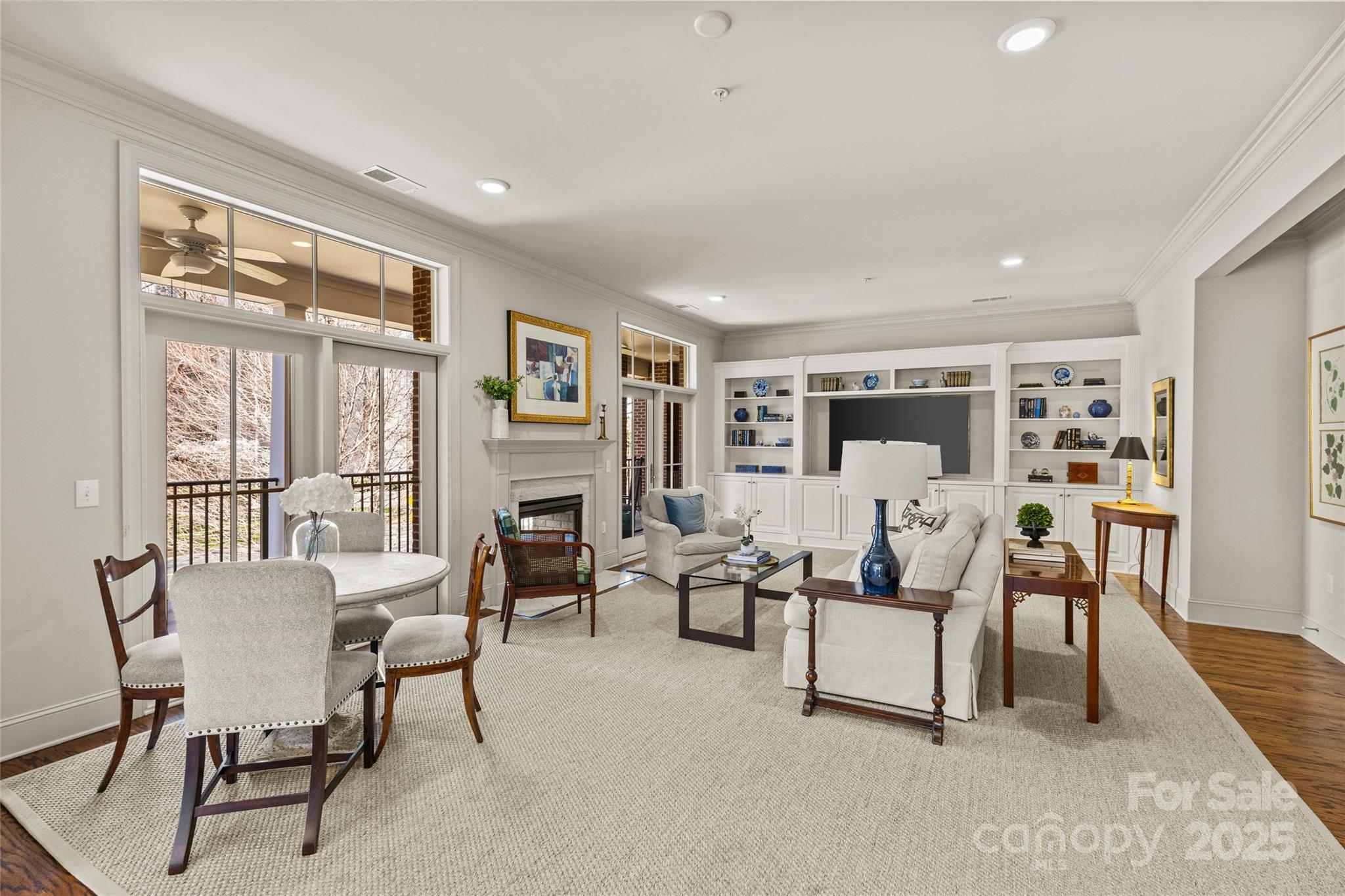 2251 Selwyn Avenue Unit: 201