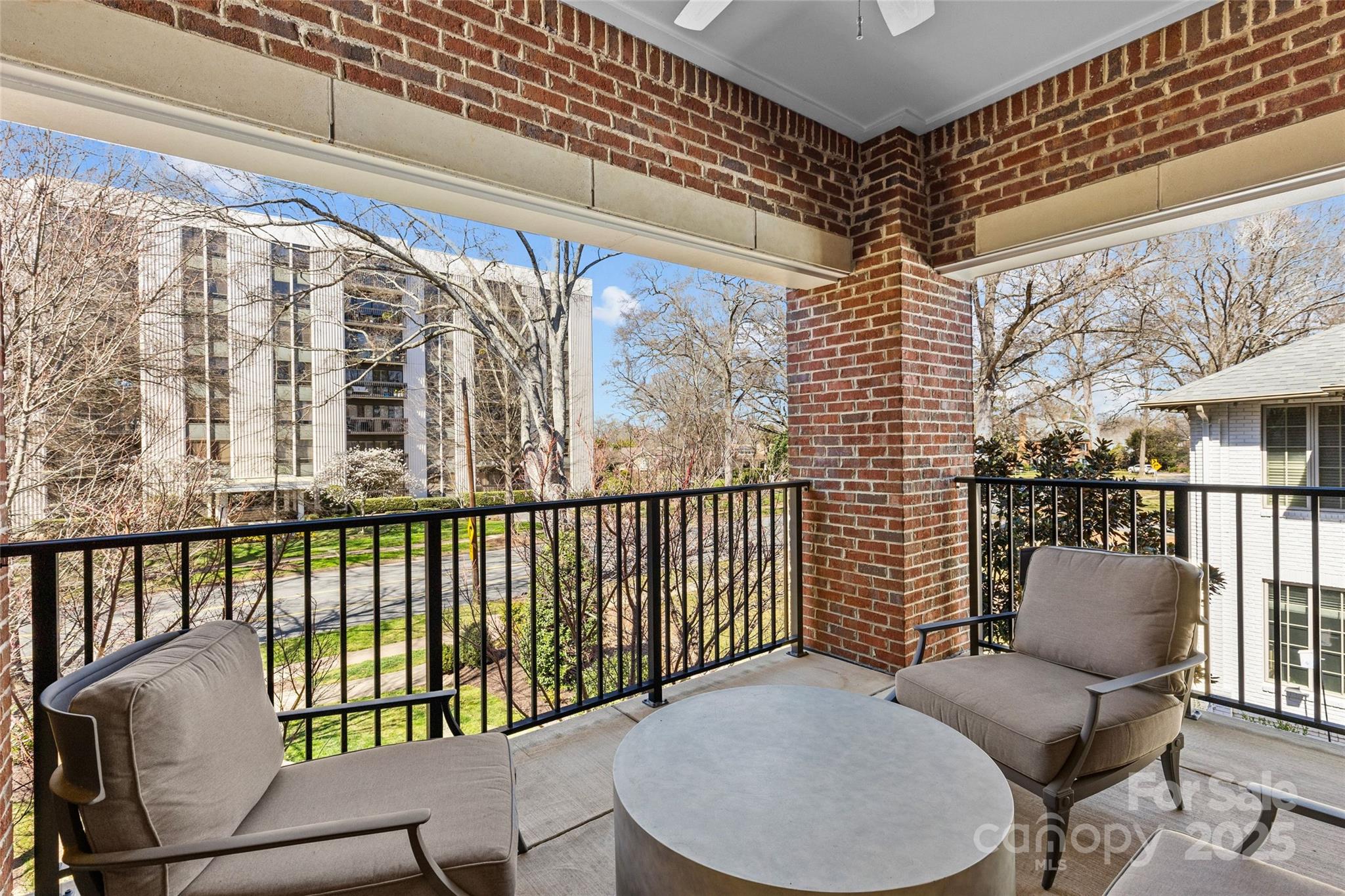 2251 Selwyn Avenue Unit: 201