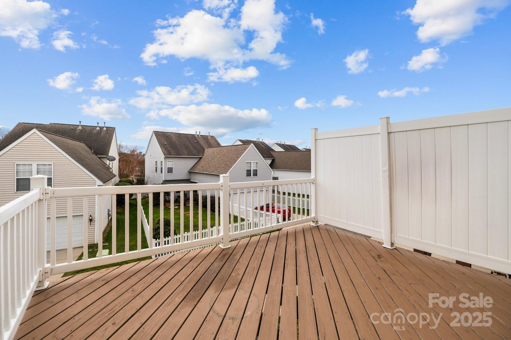 15662 King Louis Court