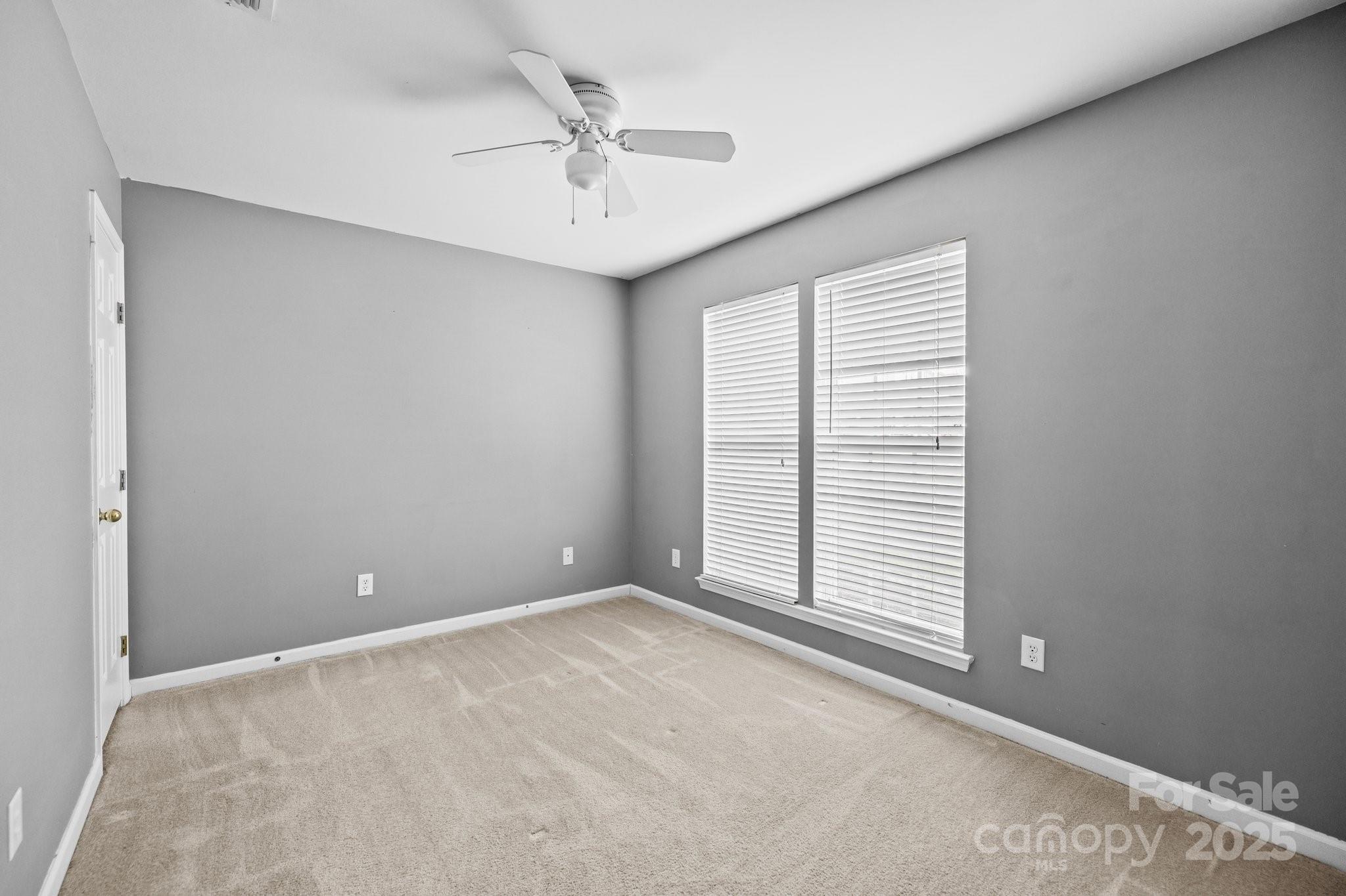 15662 King Louis Court