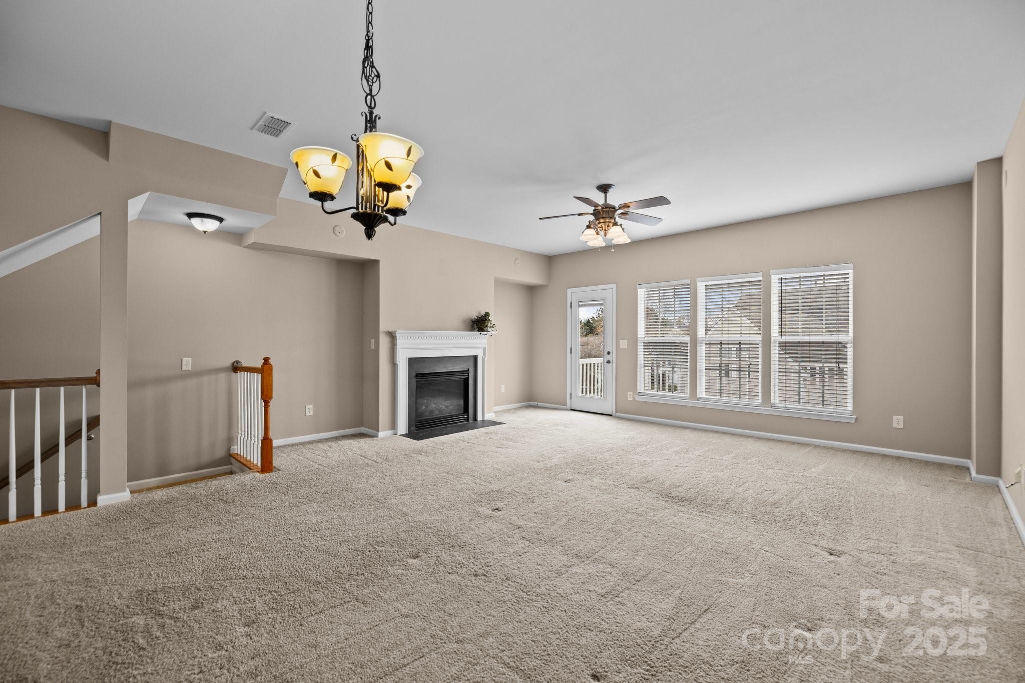 15662 King Louis Court