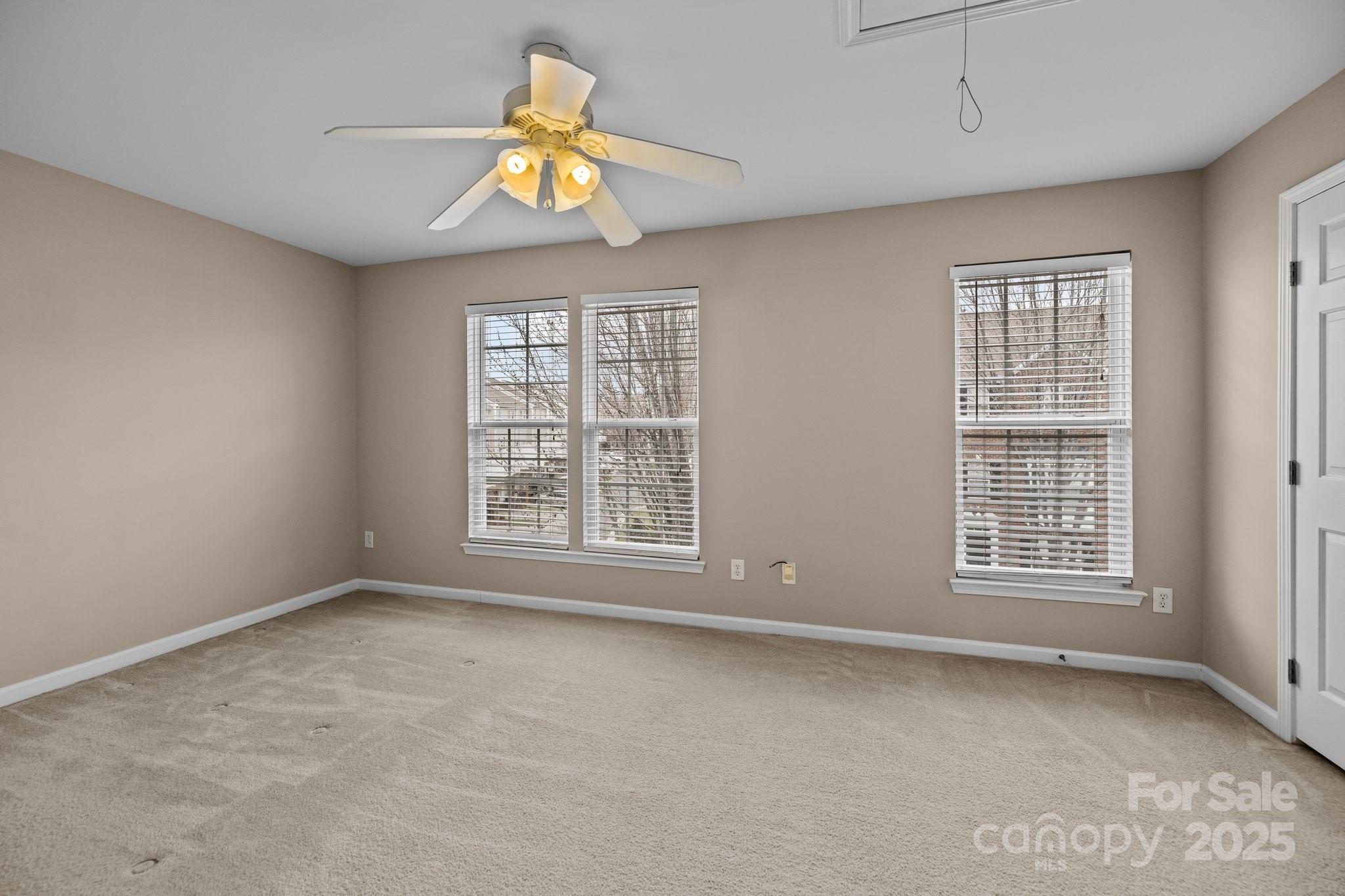 15662 King Louis Court