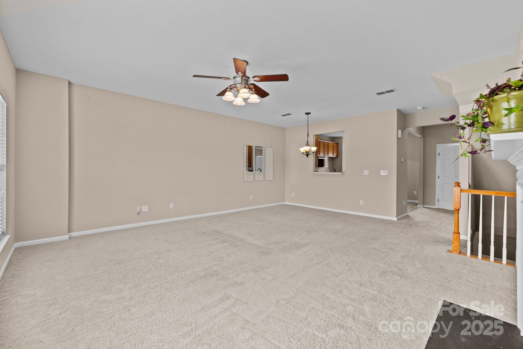 15662 King Louis Court