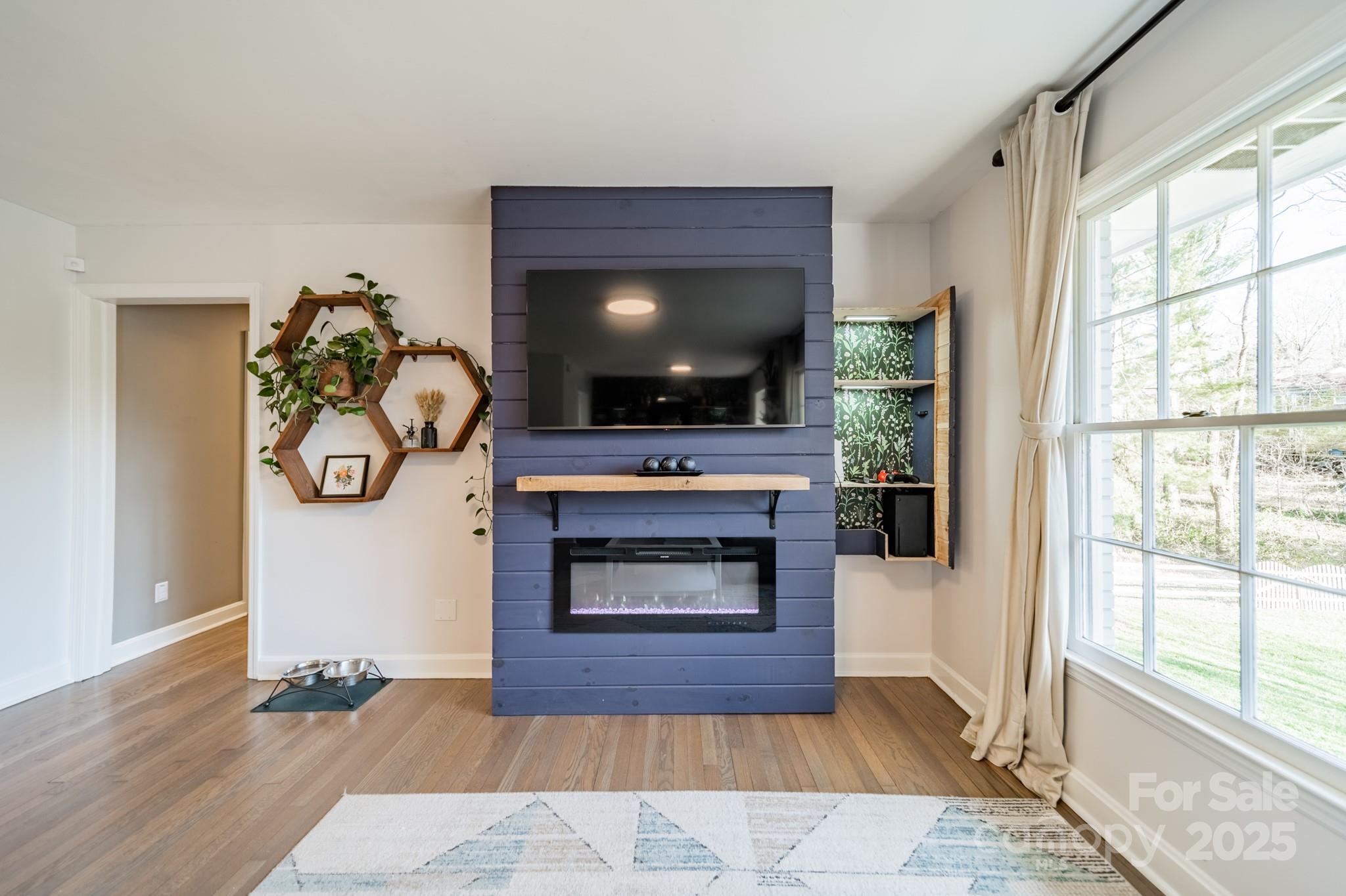 1310 Seneca Place
