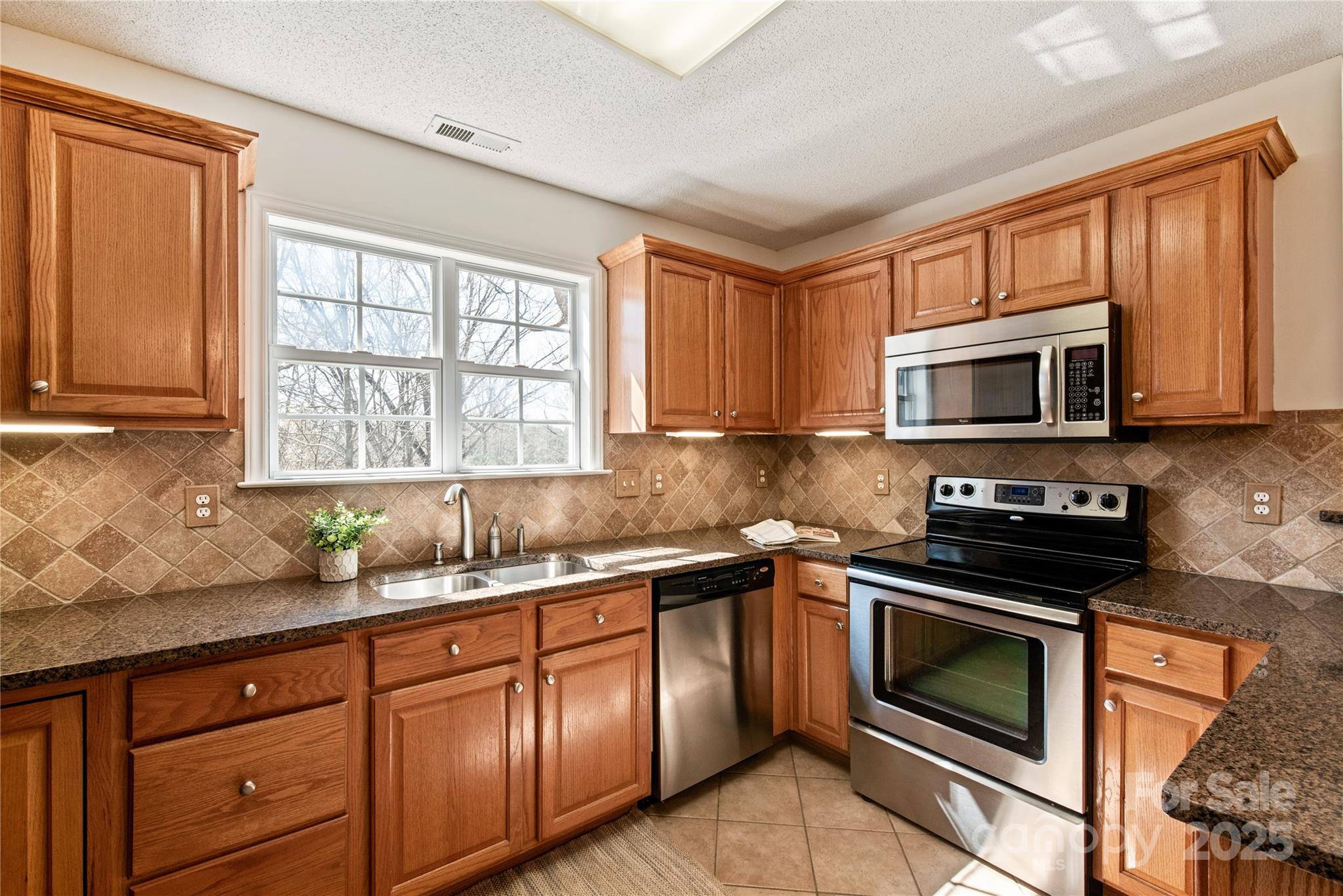 9036 Saint Thomas Lane