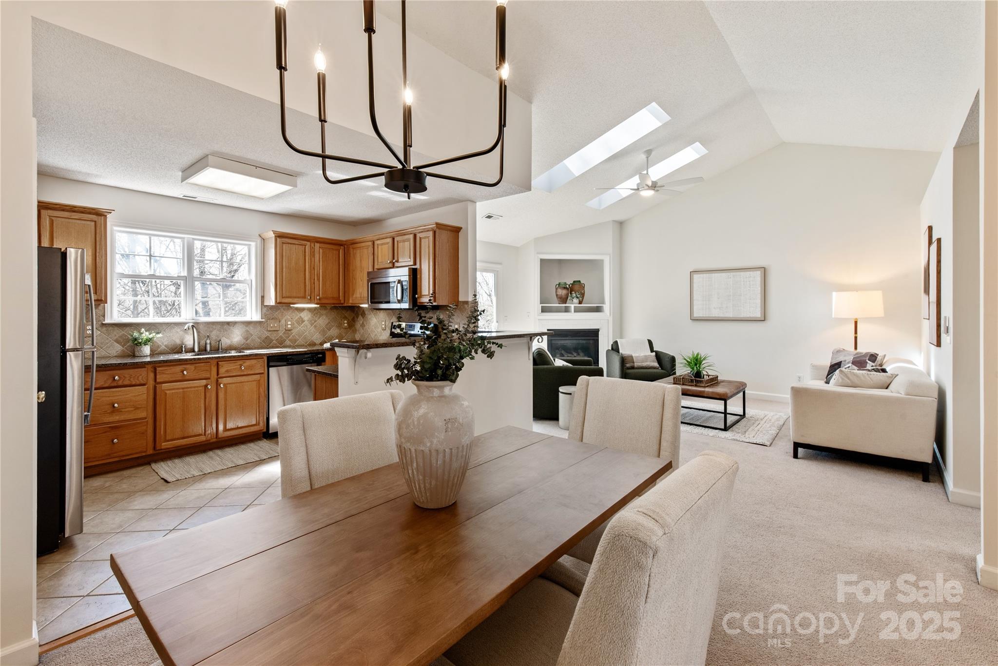 9036 Saint Thomas Lane