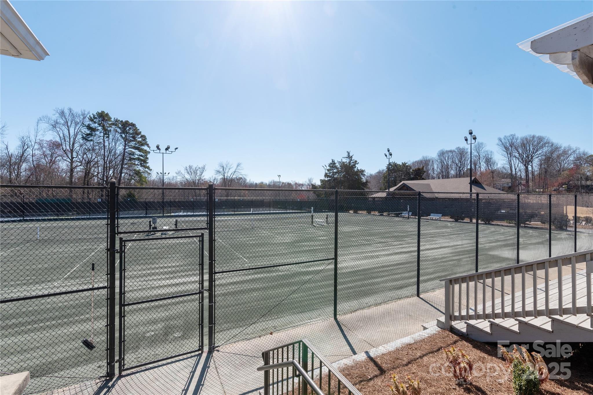 9036 Saint Thomas Lane