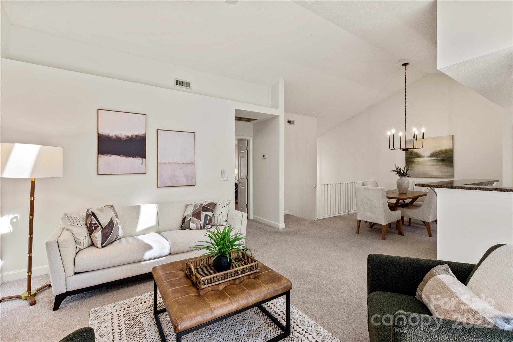 9036 Saint Thomas Lane
