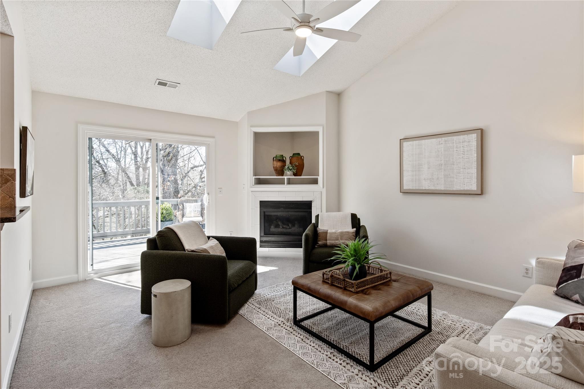 9036 Saint Thomas Lane