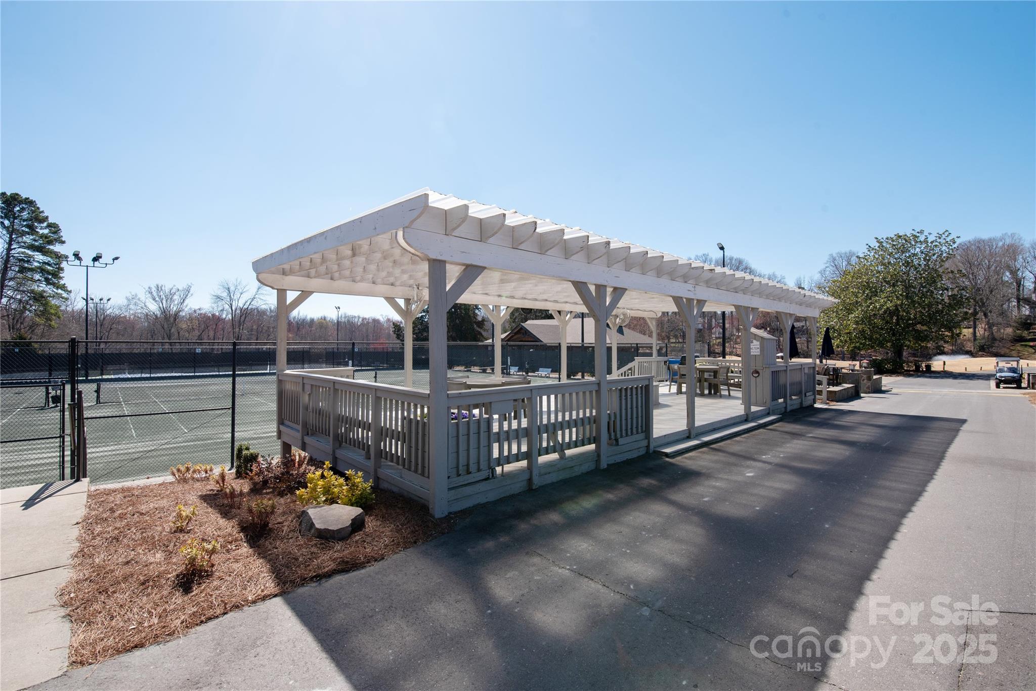 9036 Saint Thomas Lane