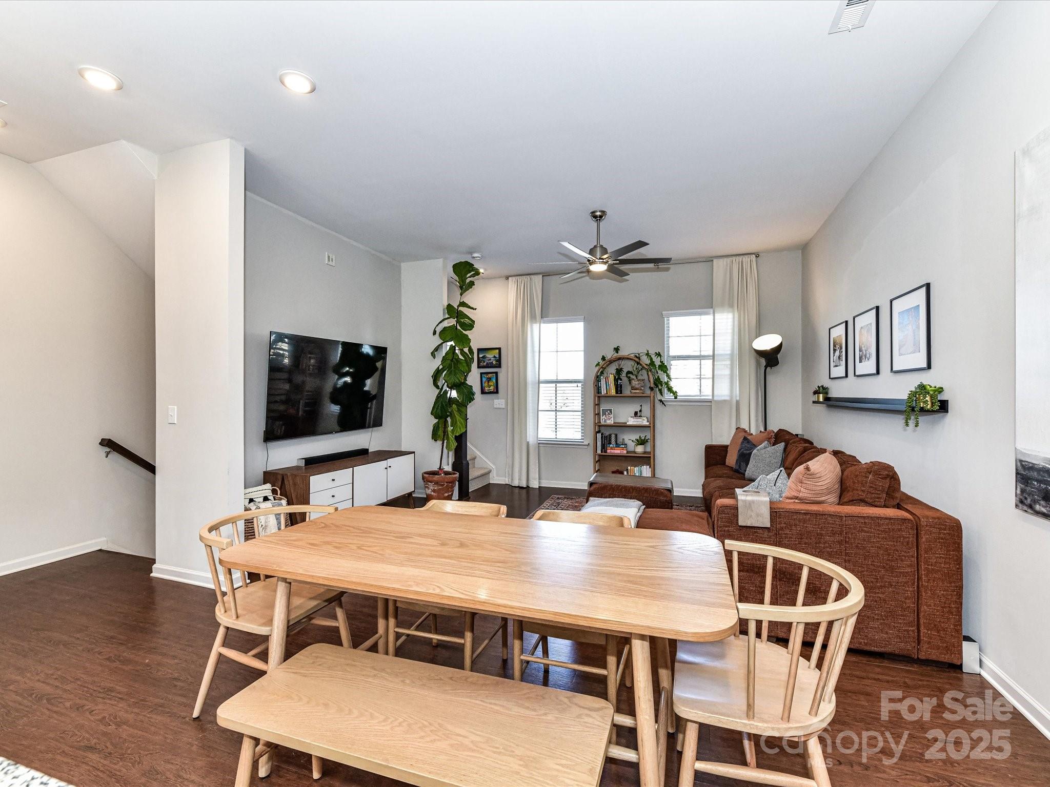 832 Imperial Court
