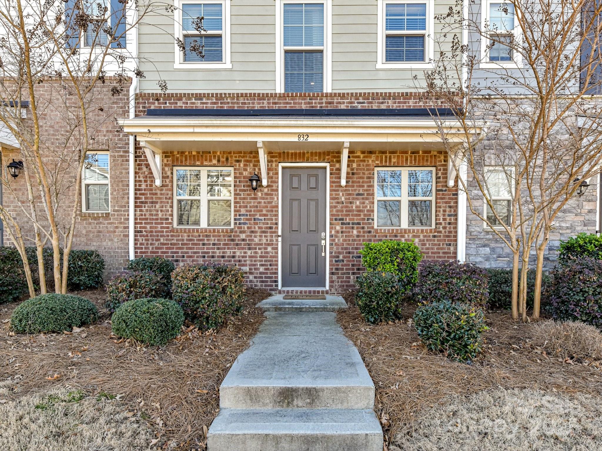 832 Imperial Court