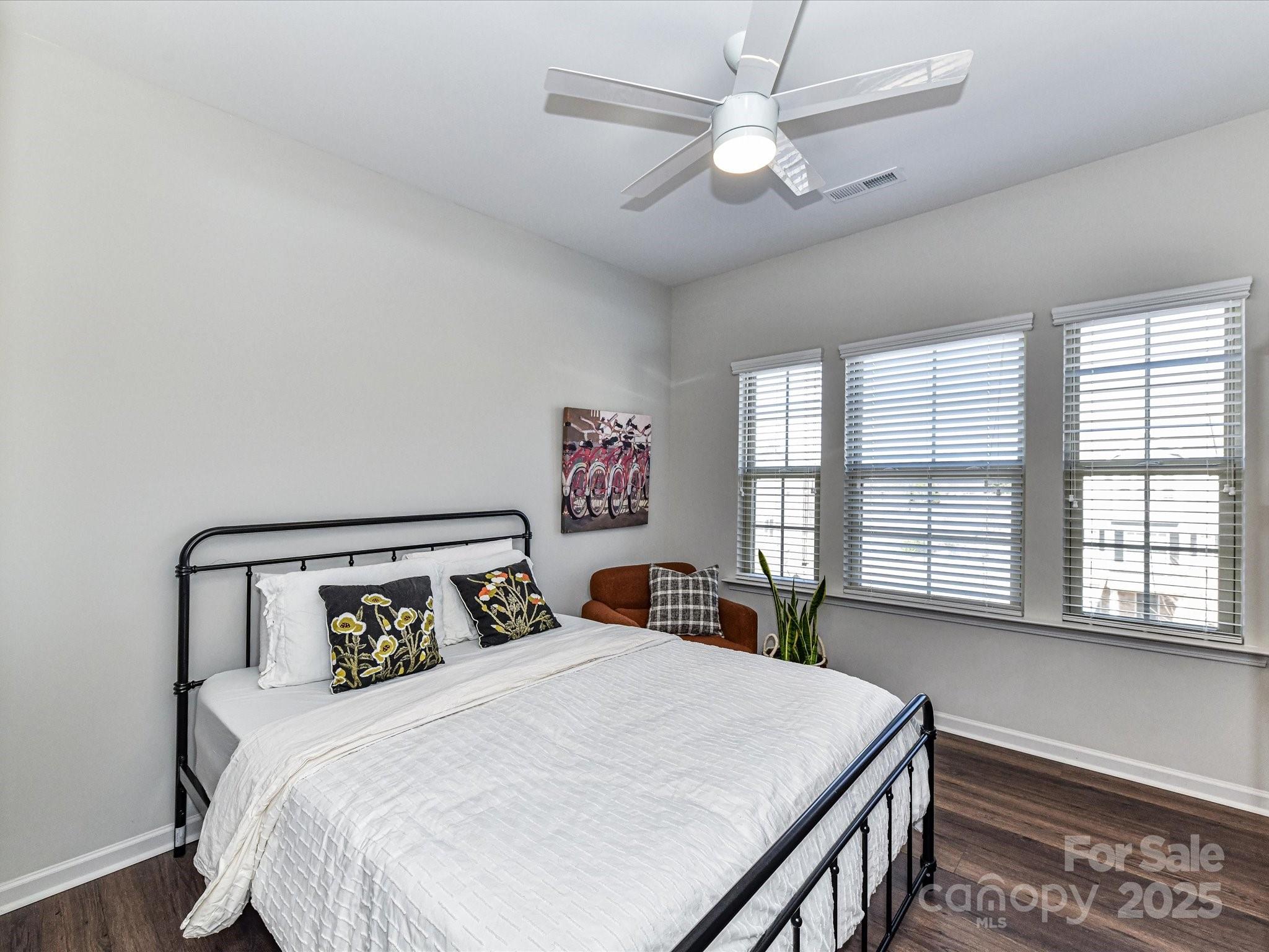 832 Imperial Court
