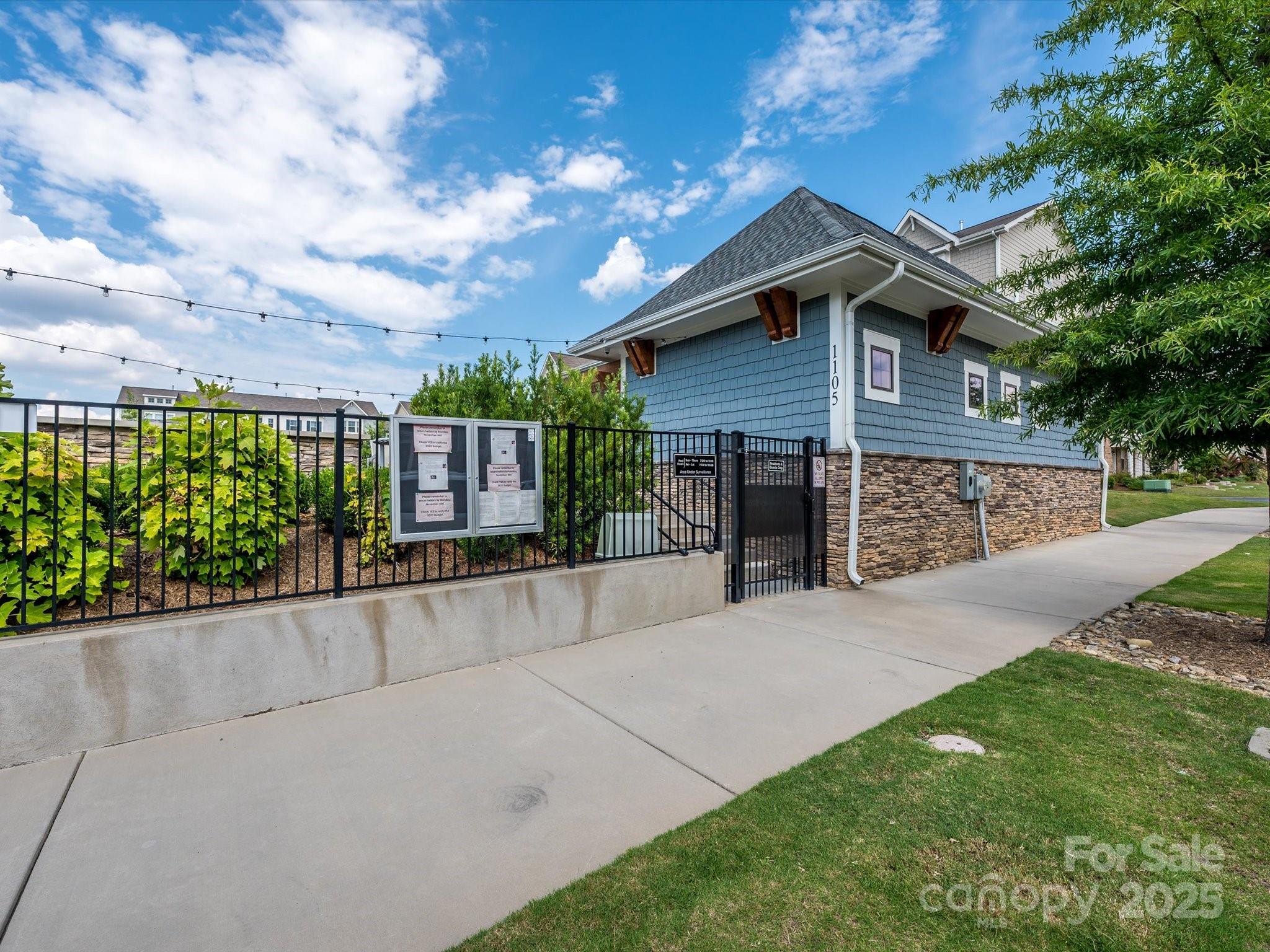 832 Imperial Court