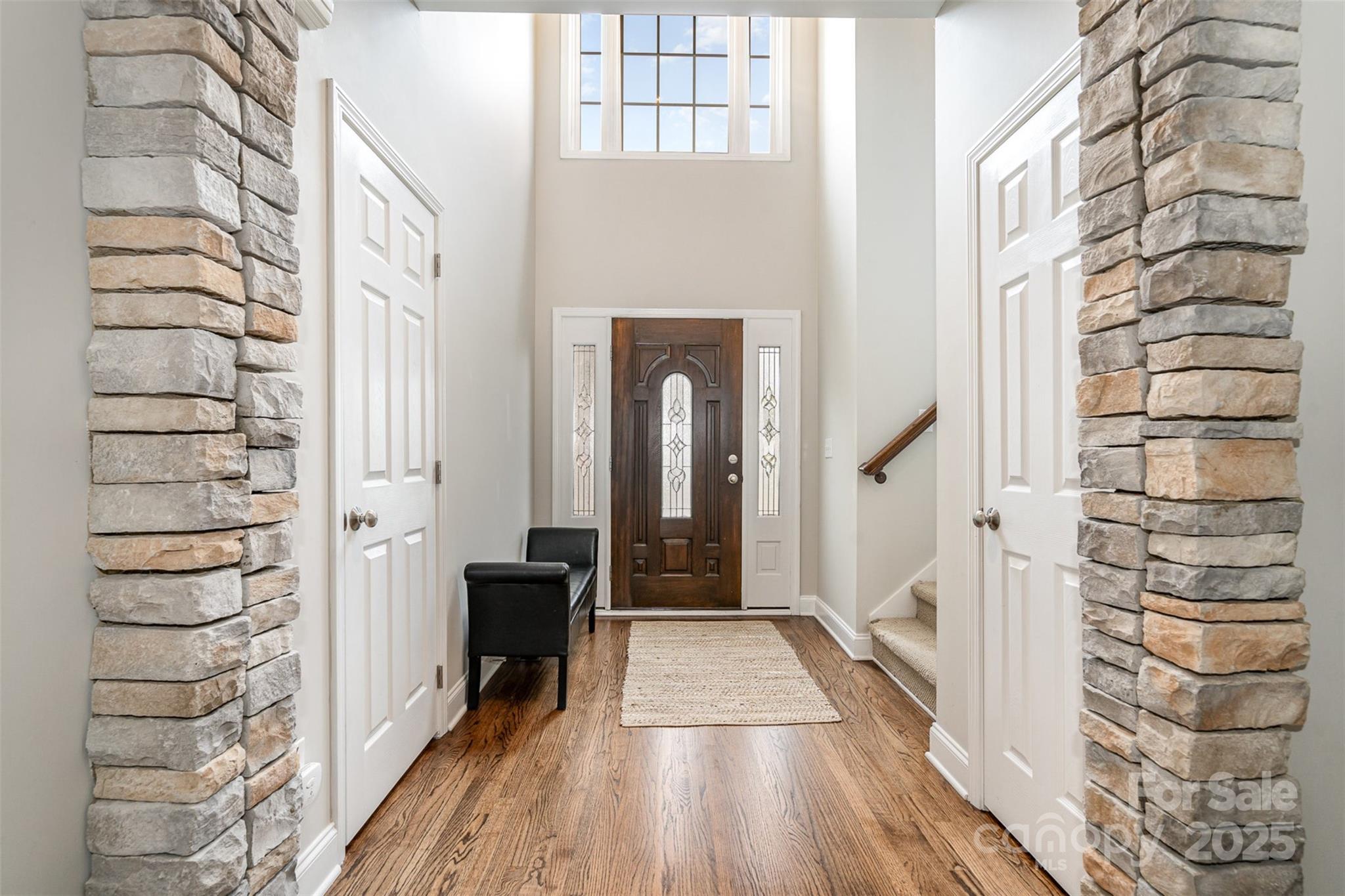 7006 Waggoners Glen Lane