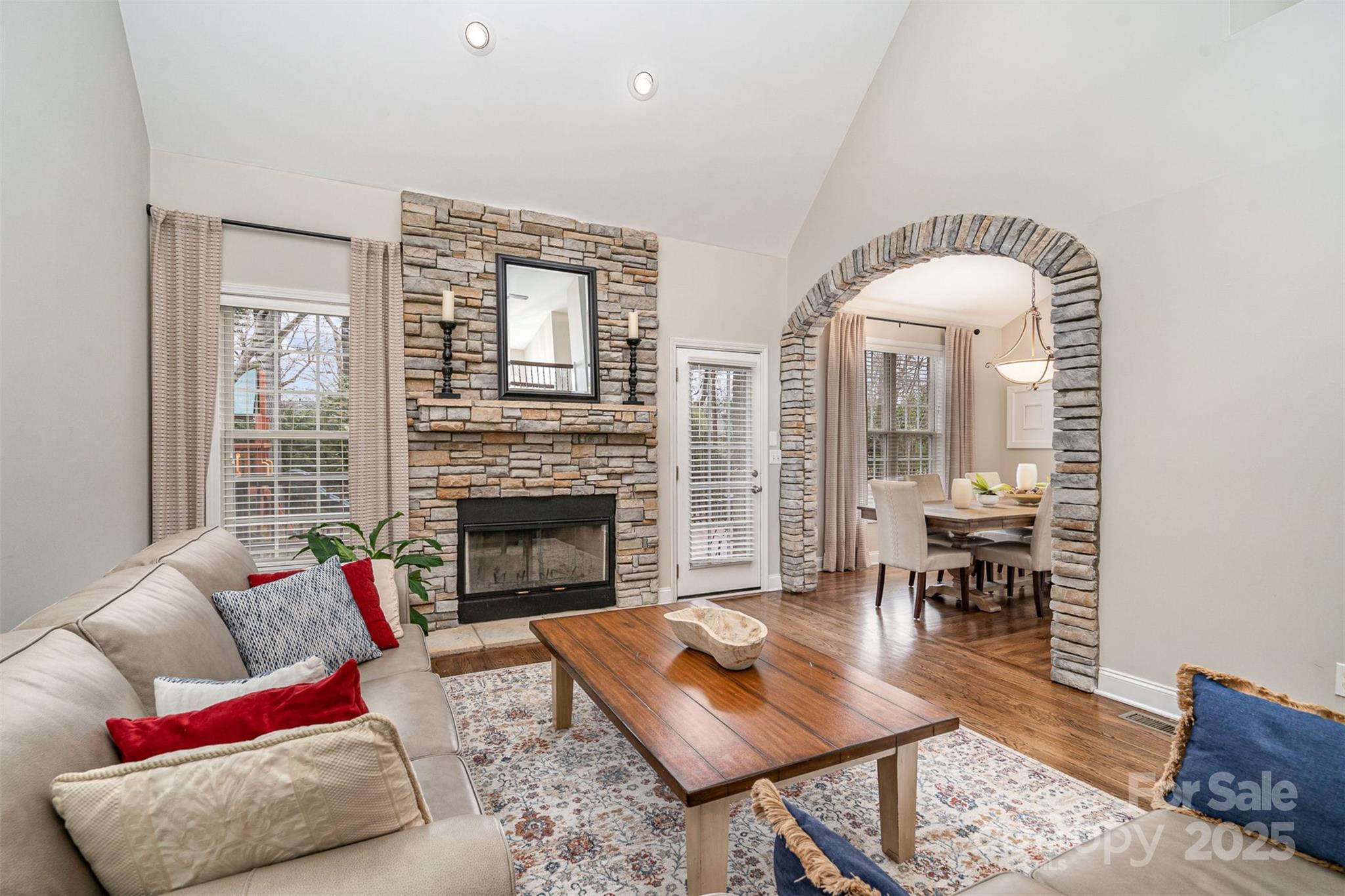 7006 Waggoners Glen Lane