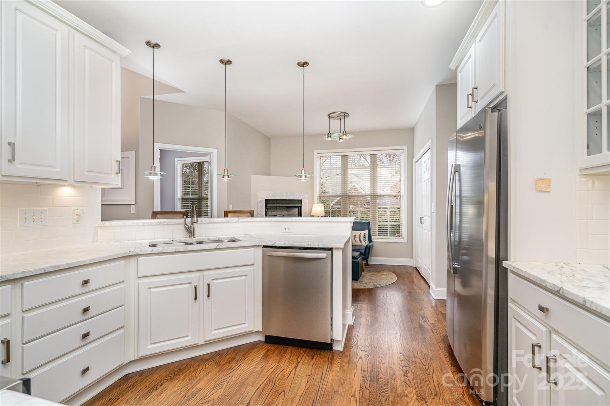 7006 Waggoners Glen Lane