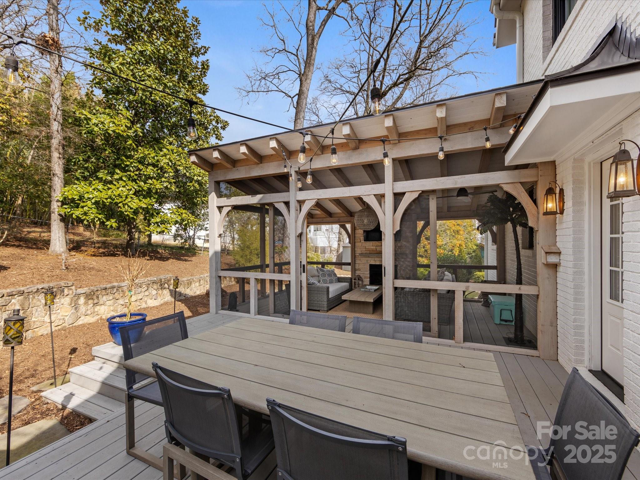 1601 Geneva Court