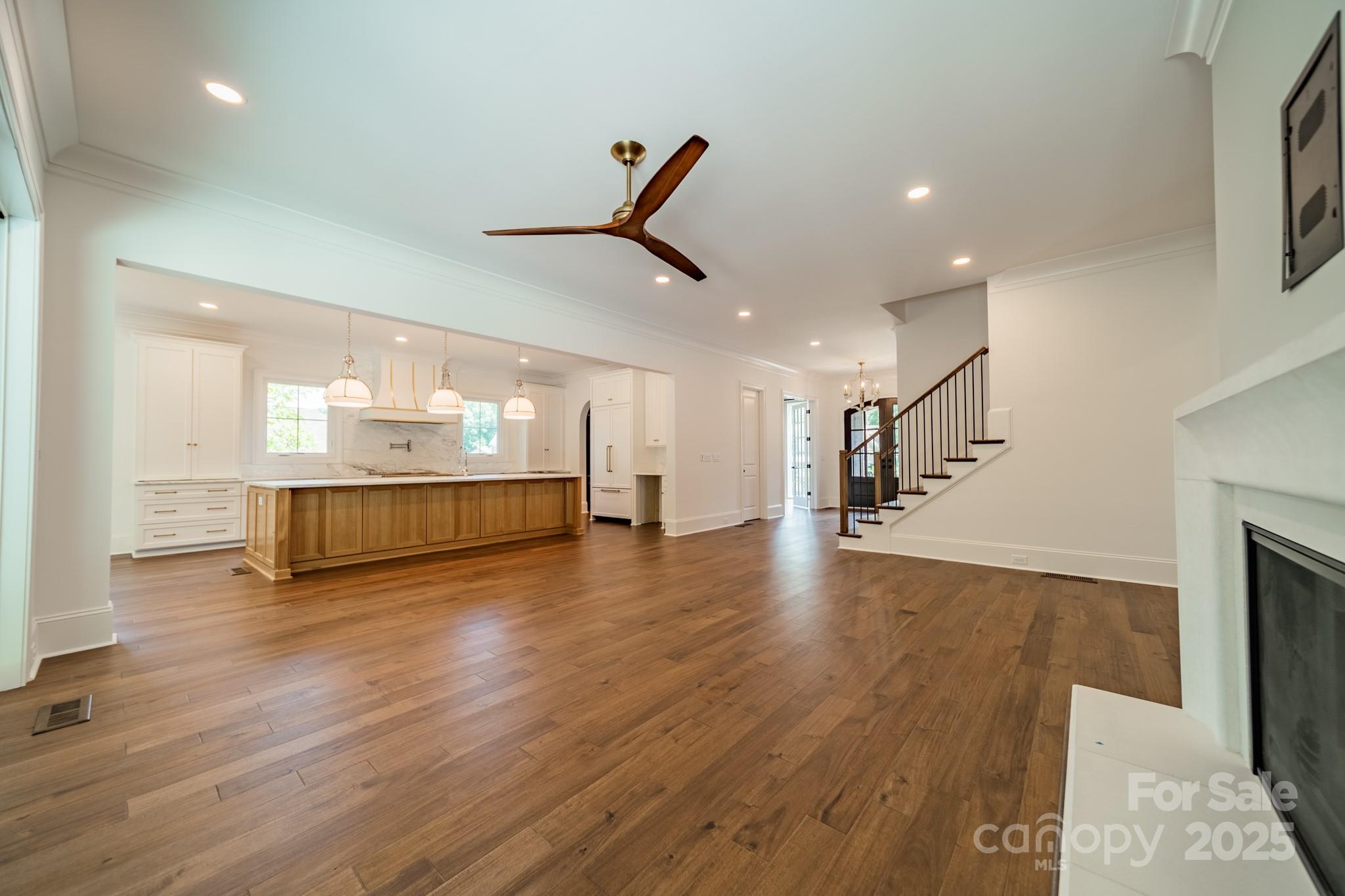 4311 Collingwood Drive
