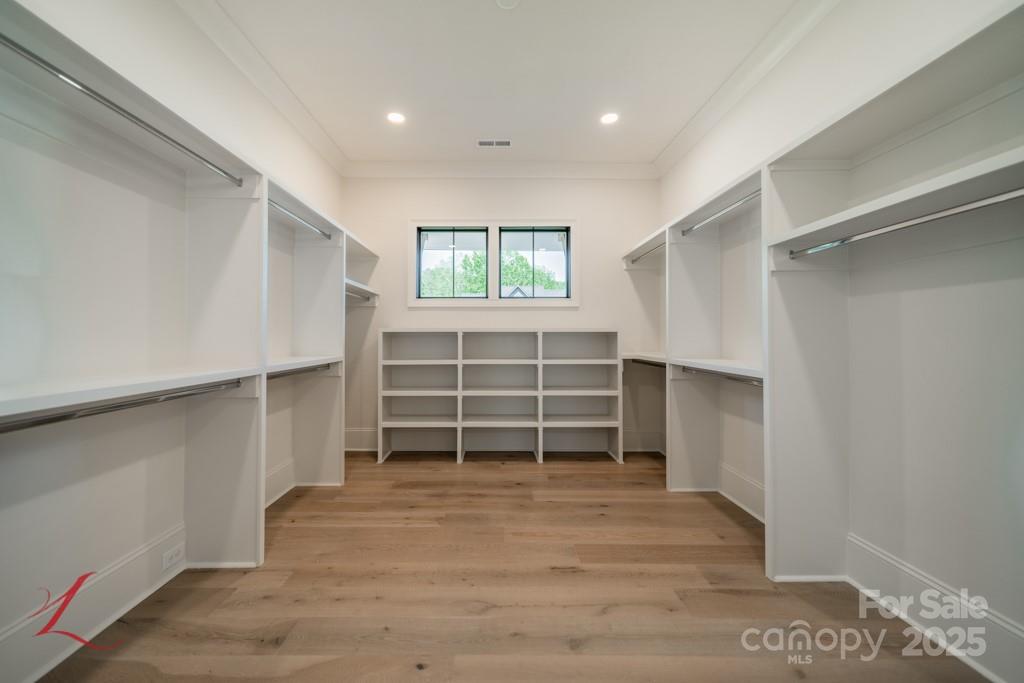4311 Collingwood Drive