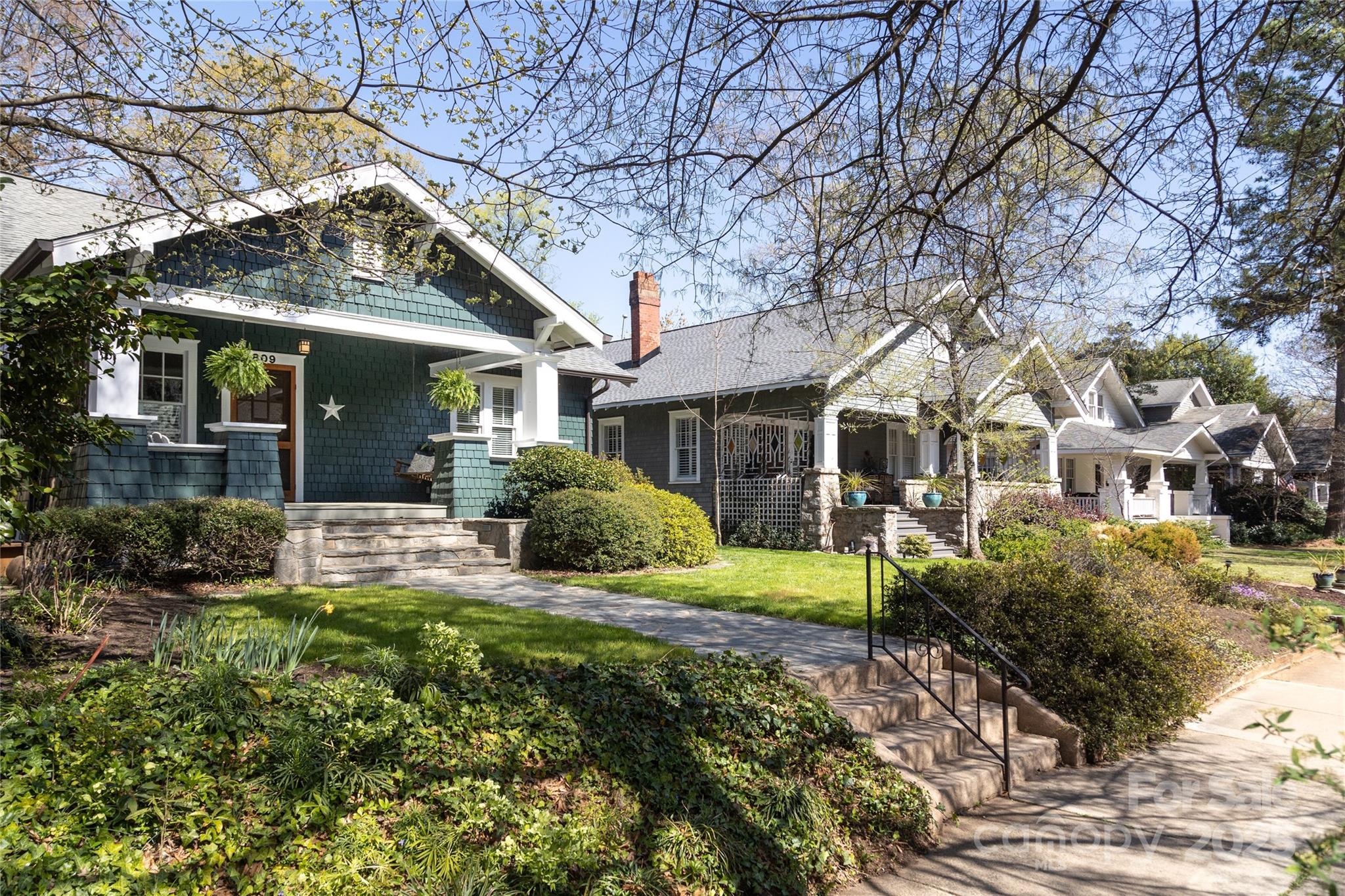 809 E Worthington Avenue