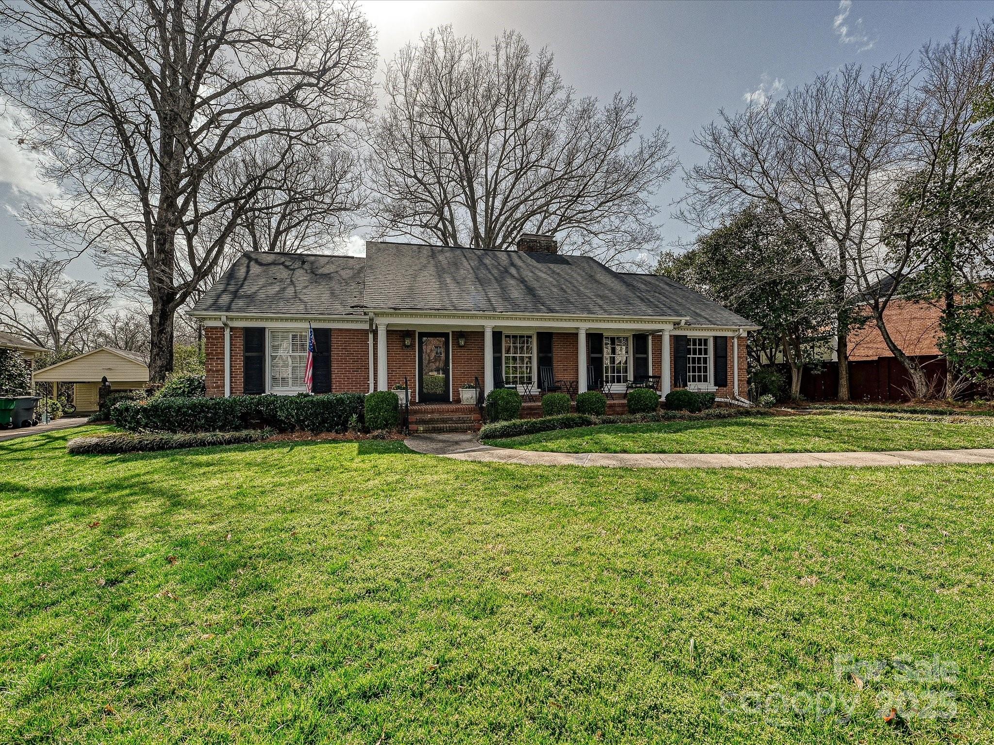 1030 Bolling Road