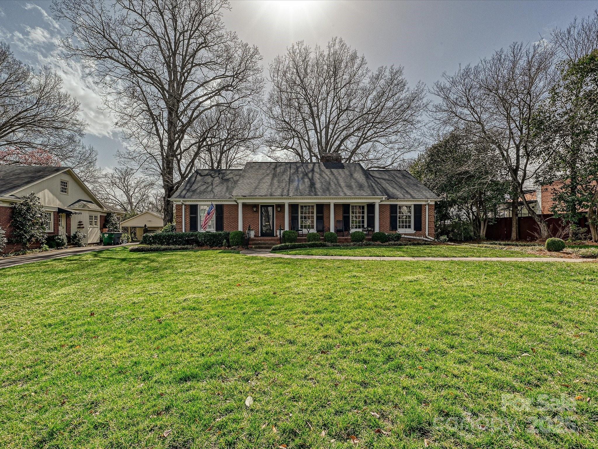 1030 Bolling Road