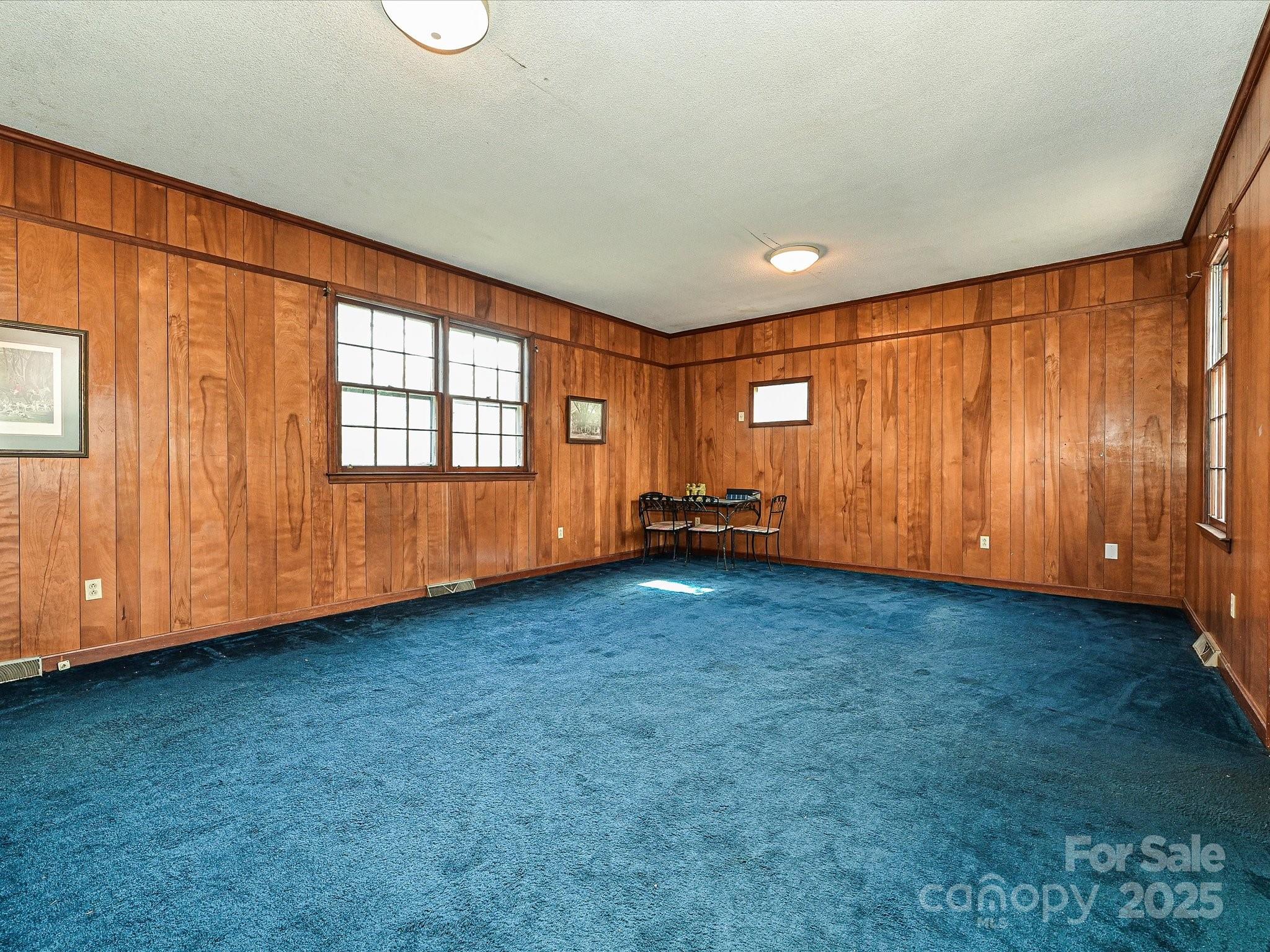 1030 Bolling Road