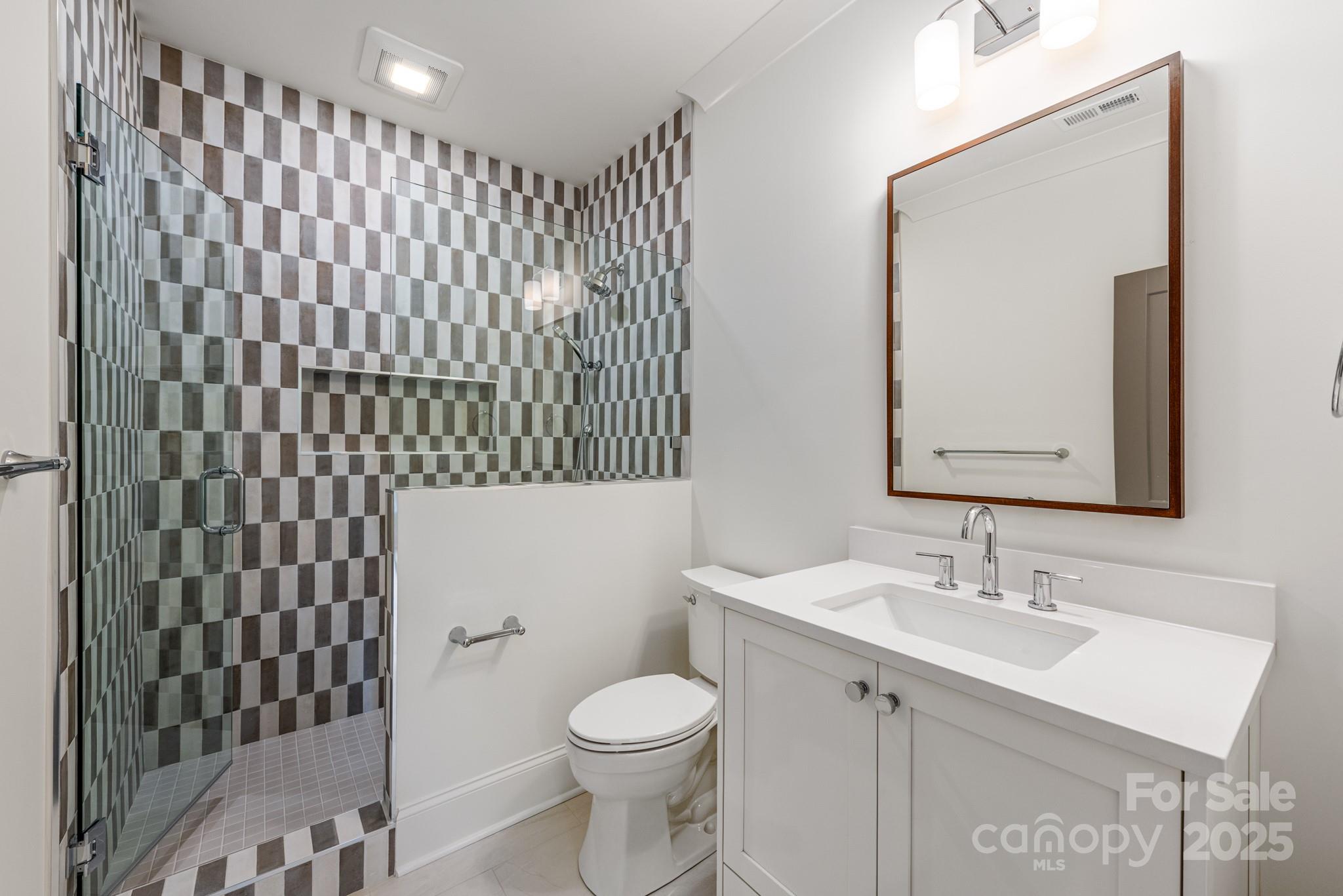 5124 Lansing Drive