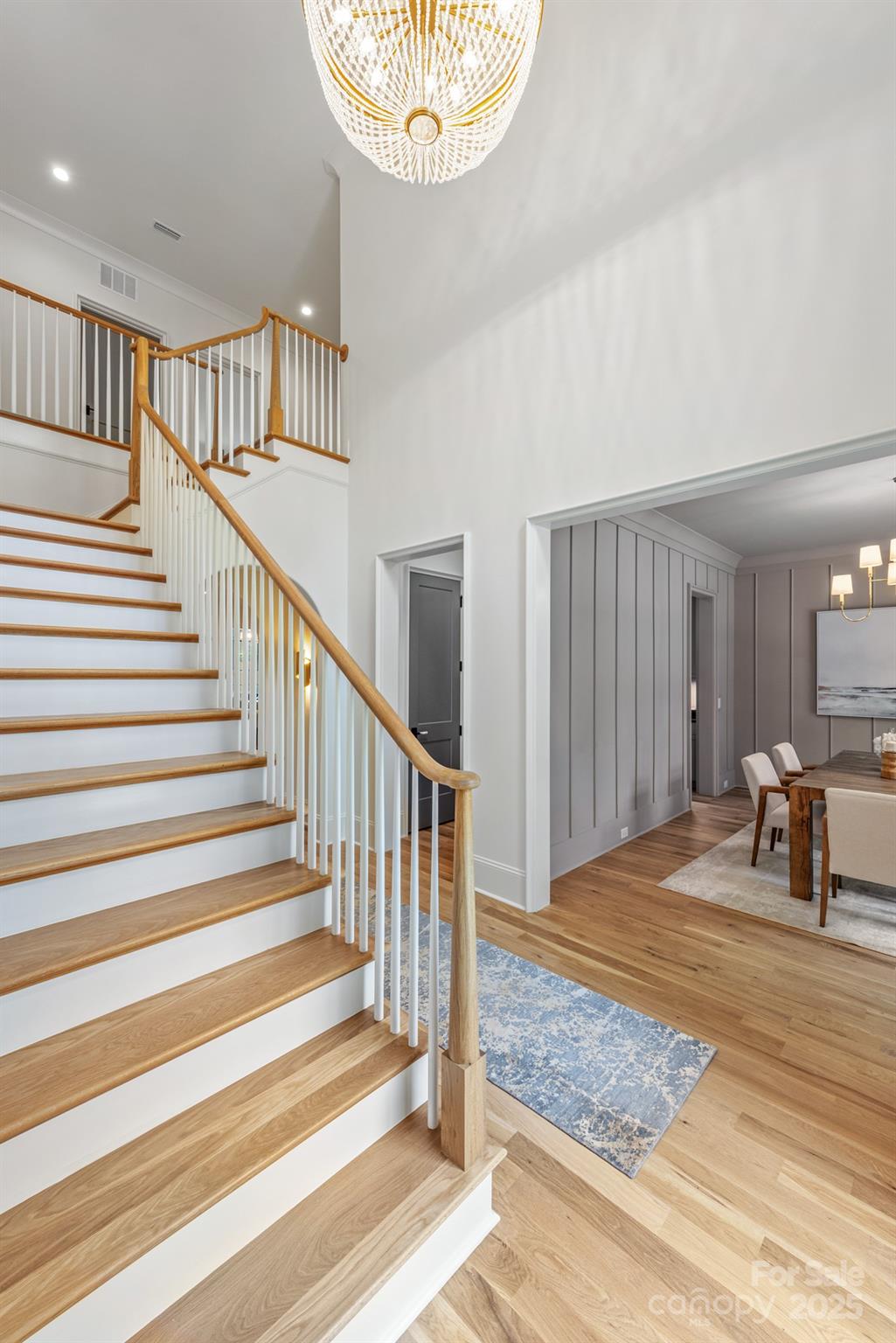 5124 Lansing Drive