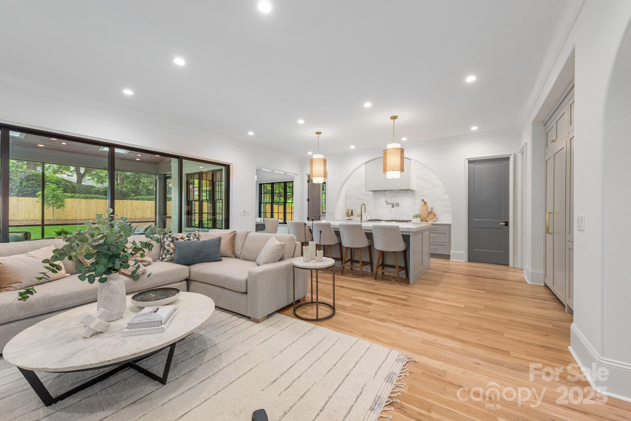 5124 Lansing Drive