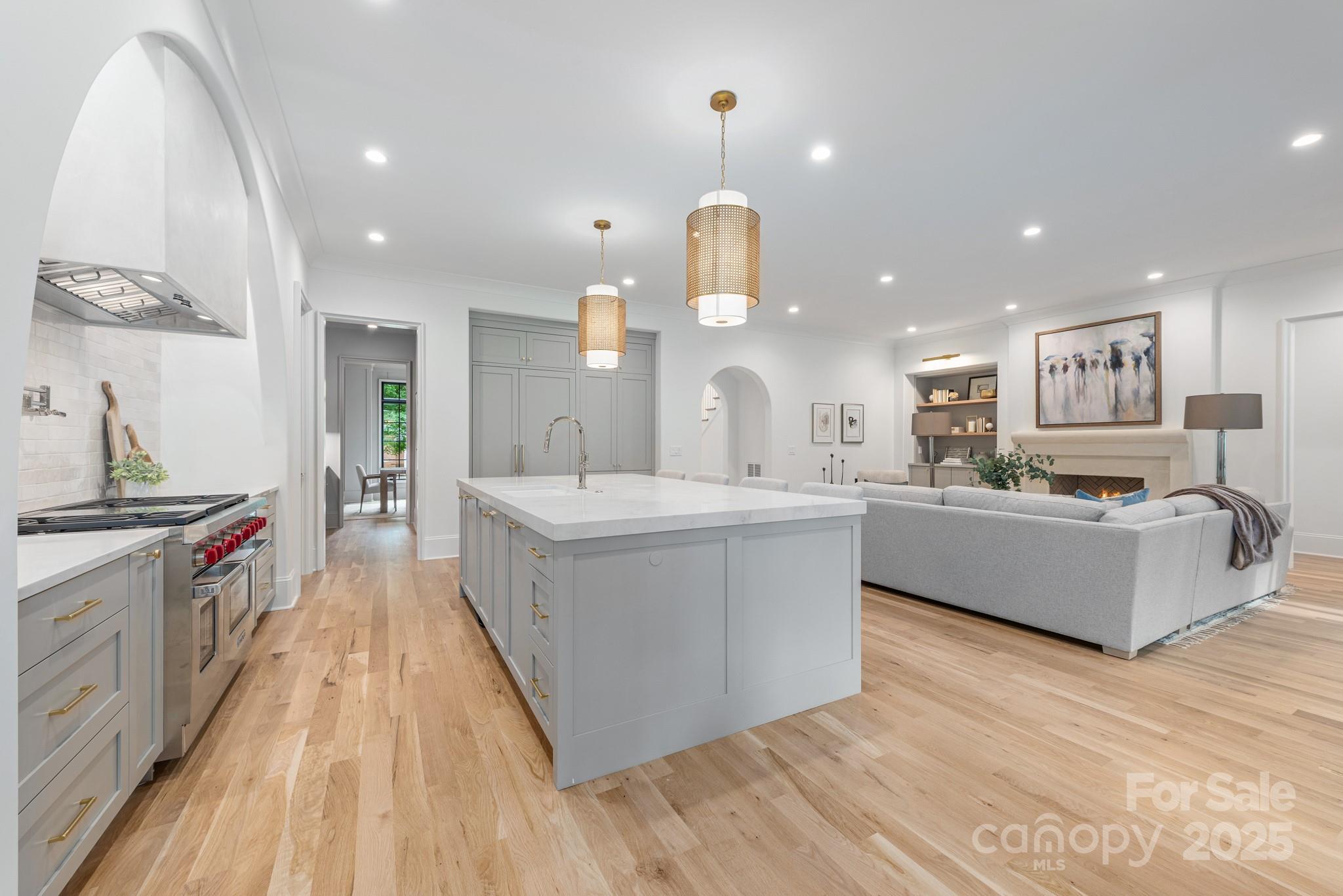 5124 Lansing Drive