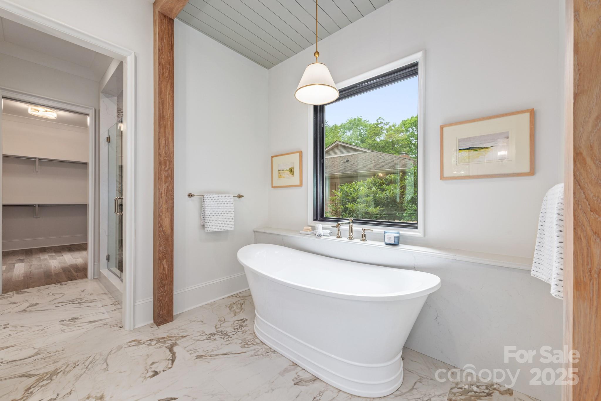 5124 Lansing Drive