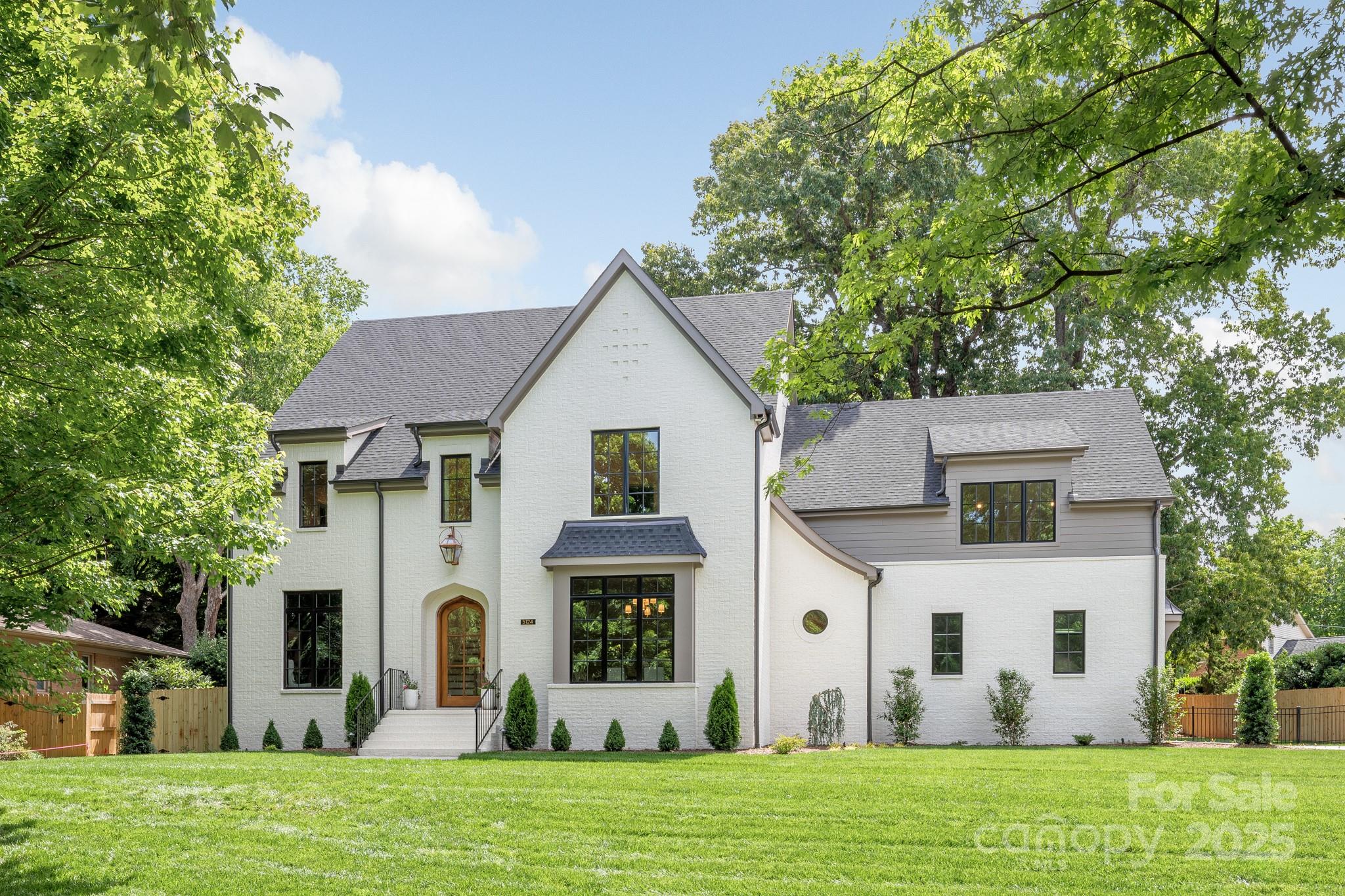 5124 Lansing Drive