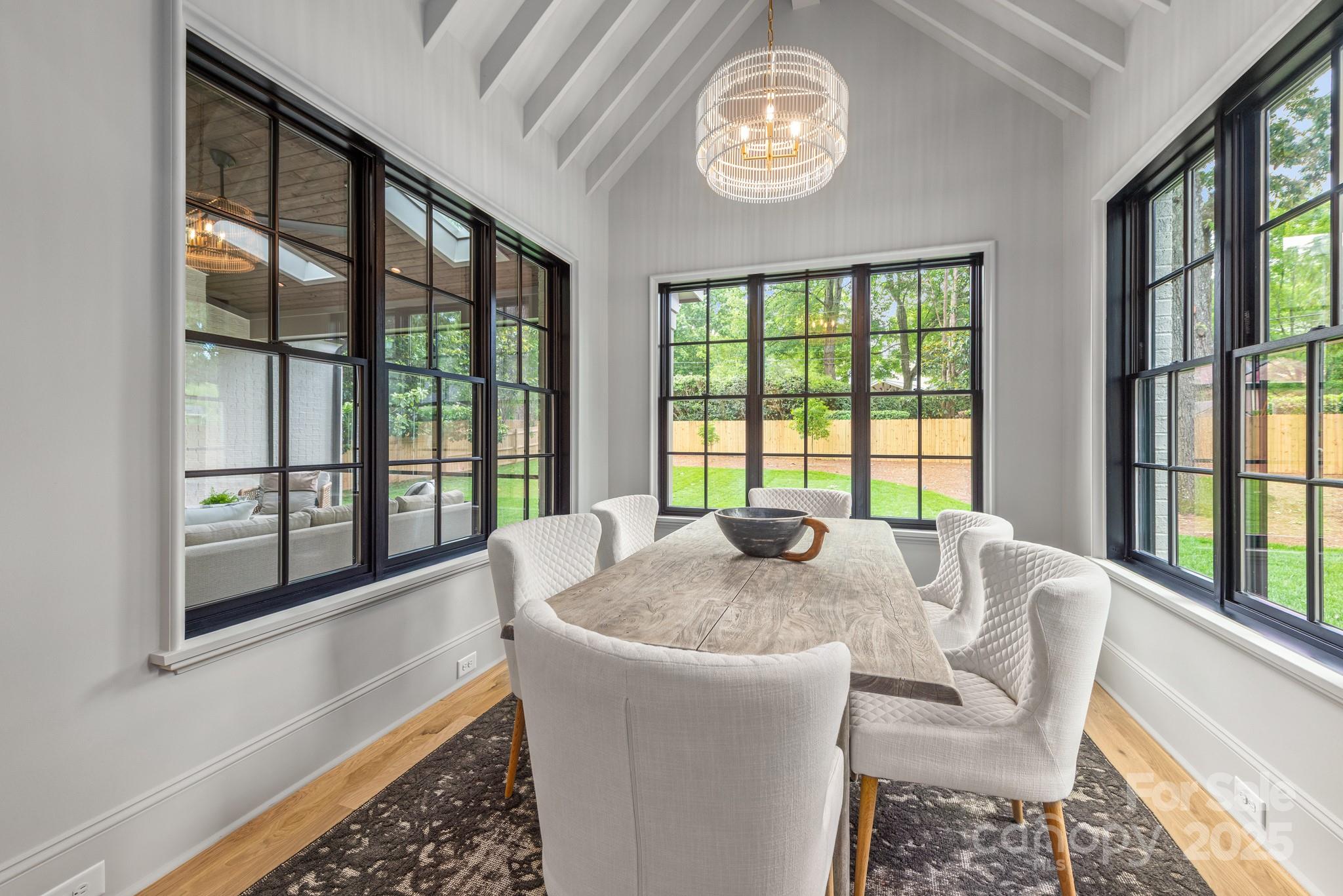 5124 Lansing Drive
