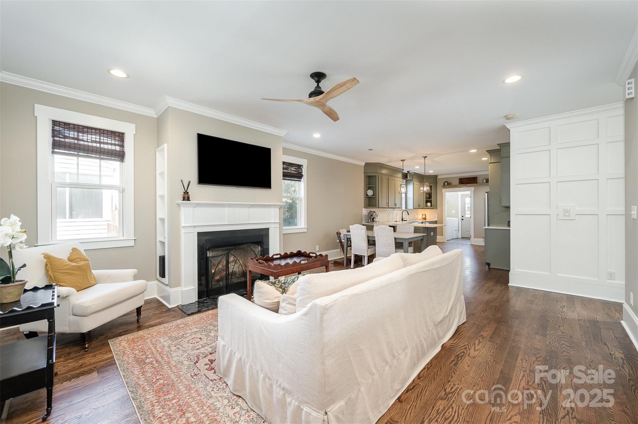 130 N Smallwood Place