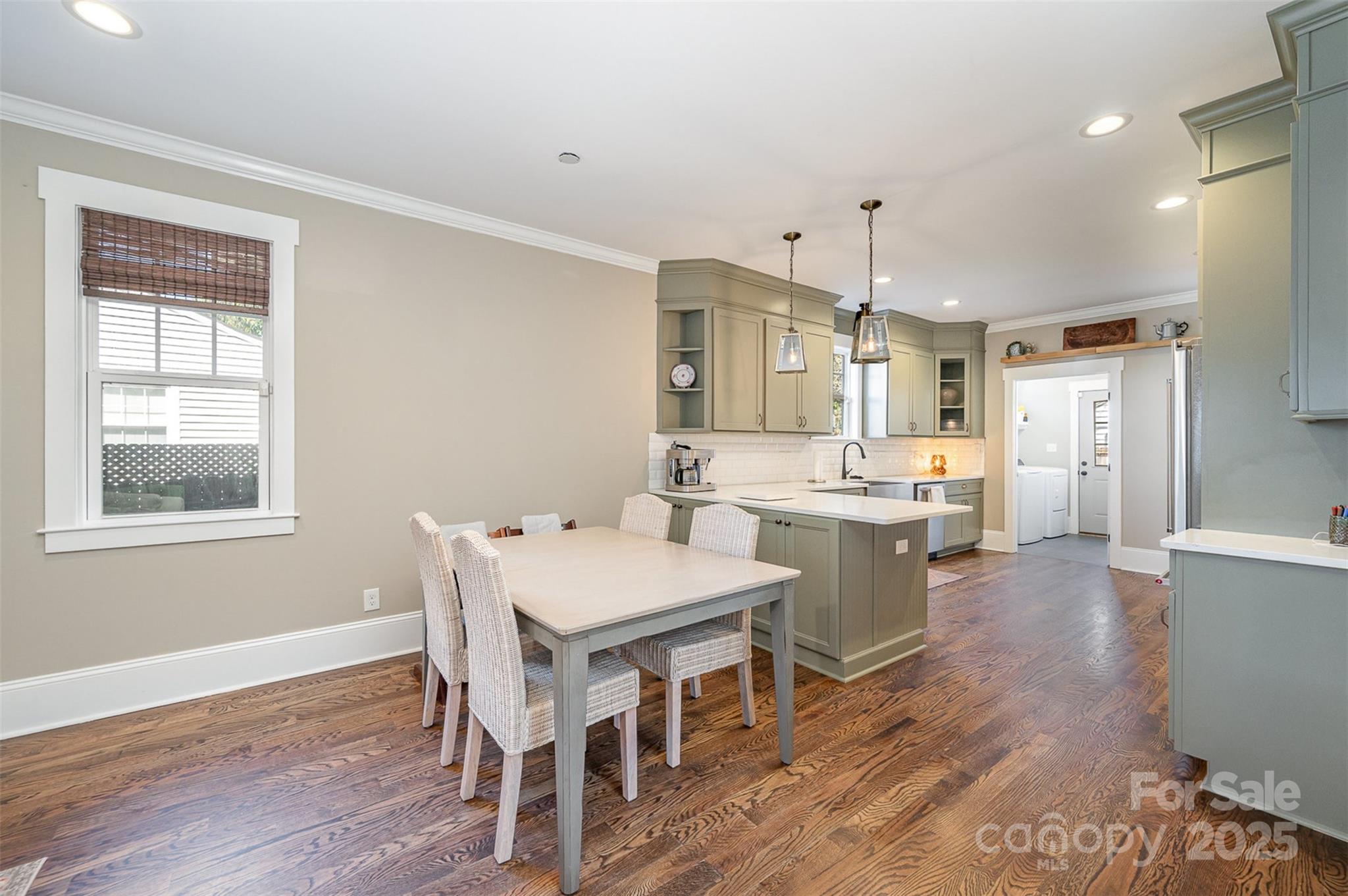 130 N Smallwood Place