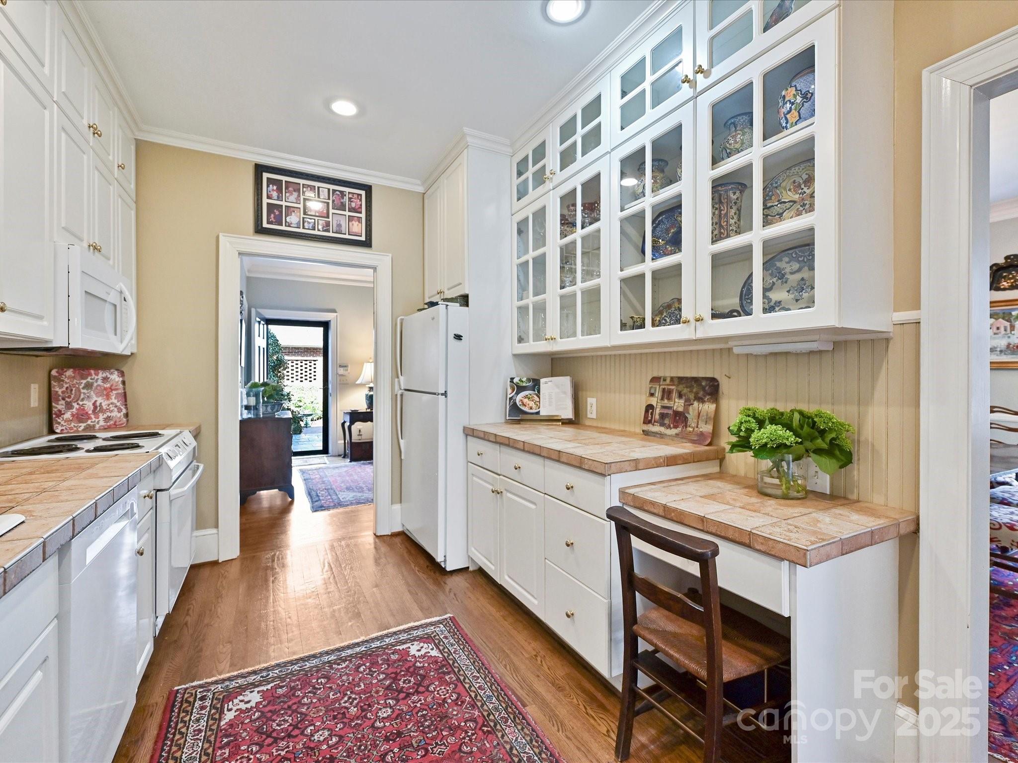 227 Perrin Place
