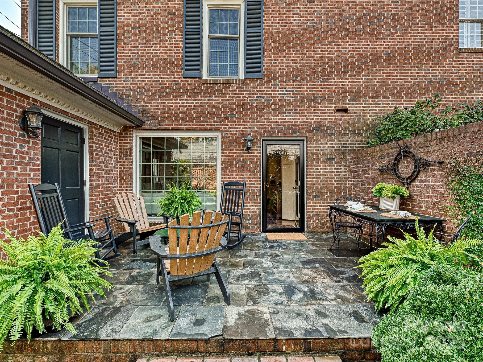 227 Perrin Place
